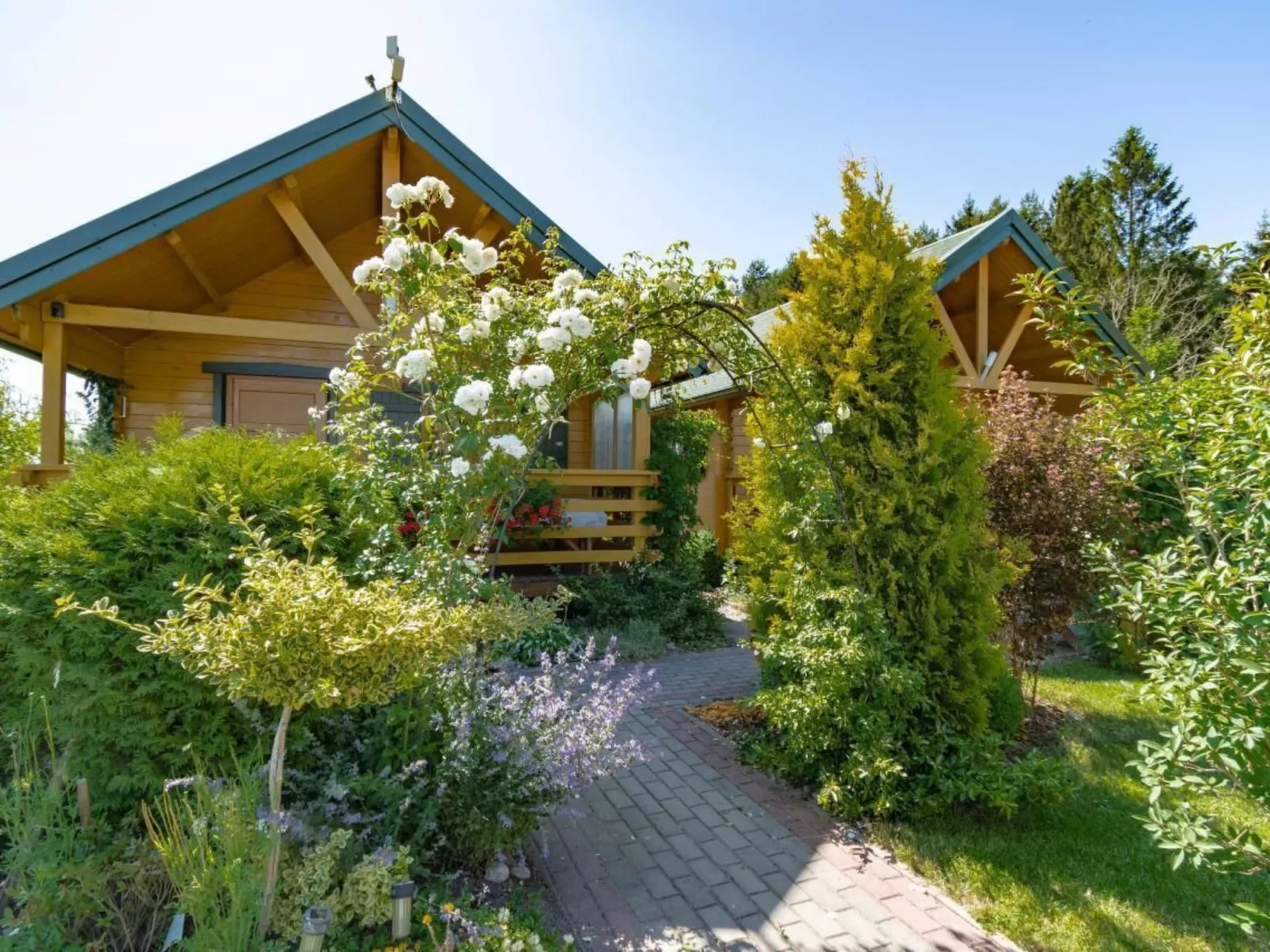 Haus in Gmina Postomino mit Garten und Terrasse