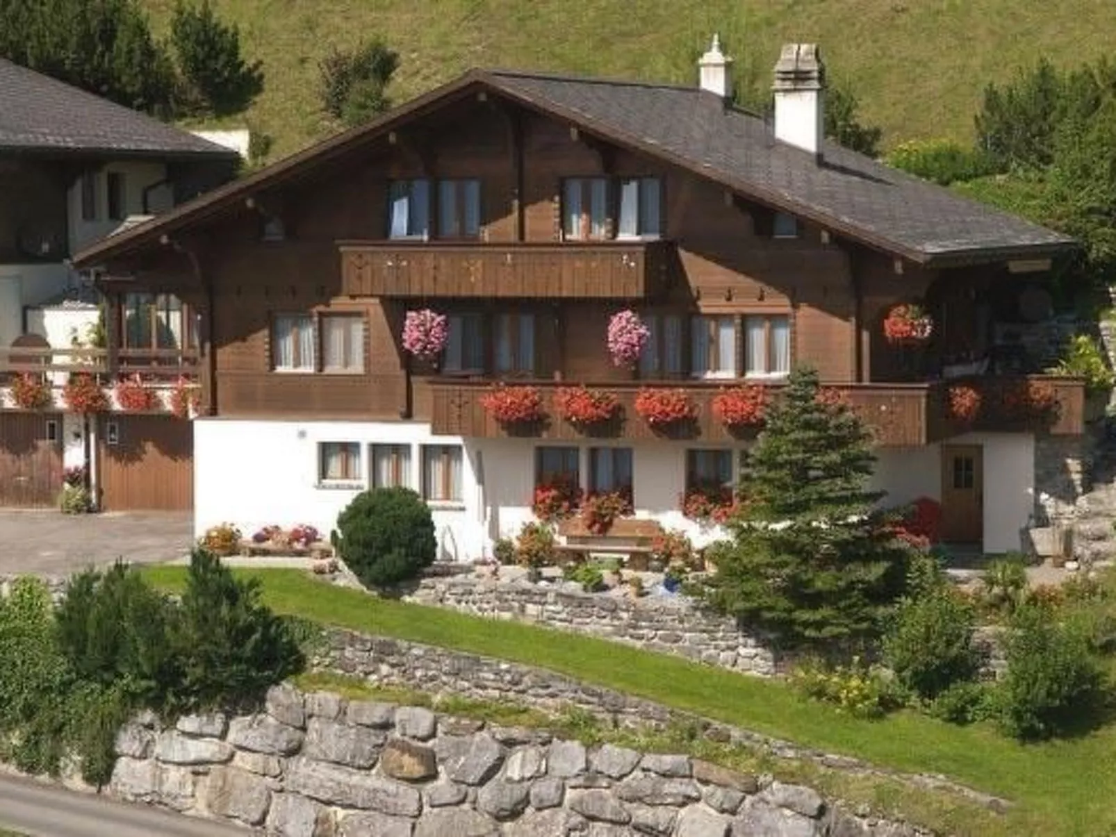 Schaad 4-Bett-Wohnung