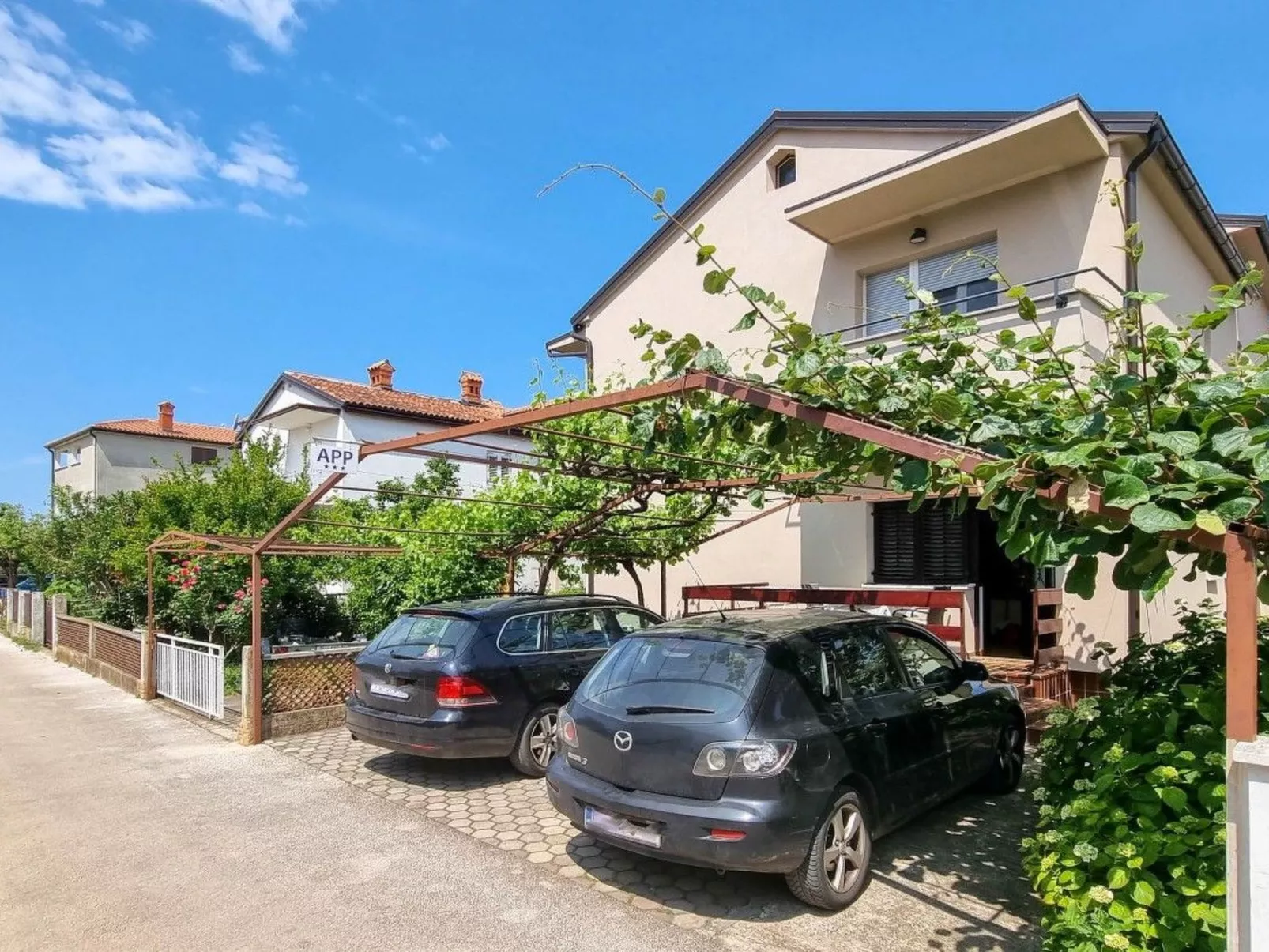 Schöne Ferienwohnung Runko