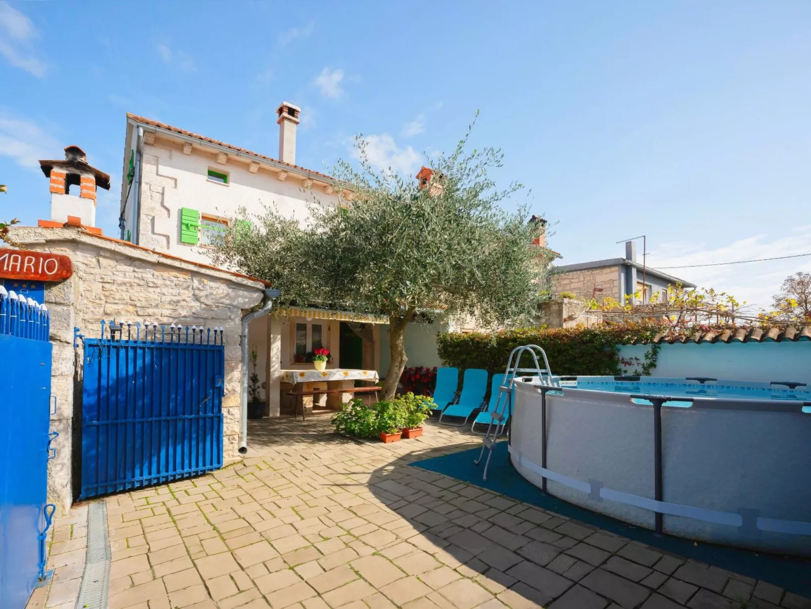 Wunderschönes Haus in Peresiji mit privatem Pool