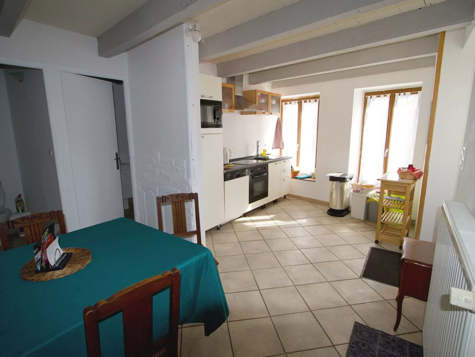 Großes Ferienhaus mit Terrasse und Garten