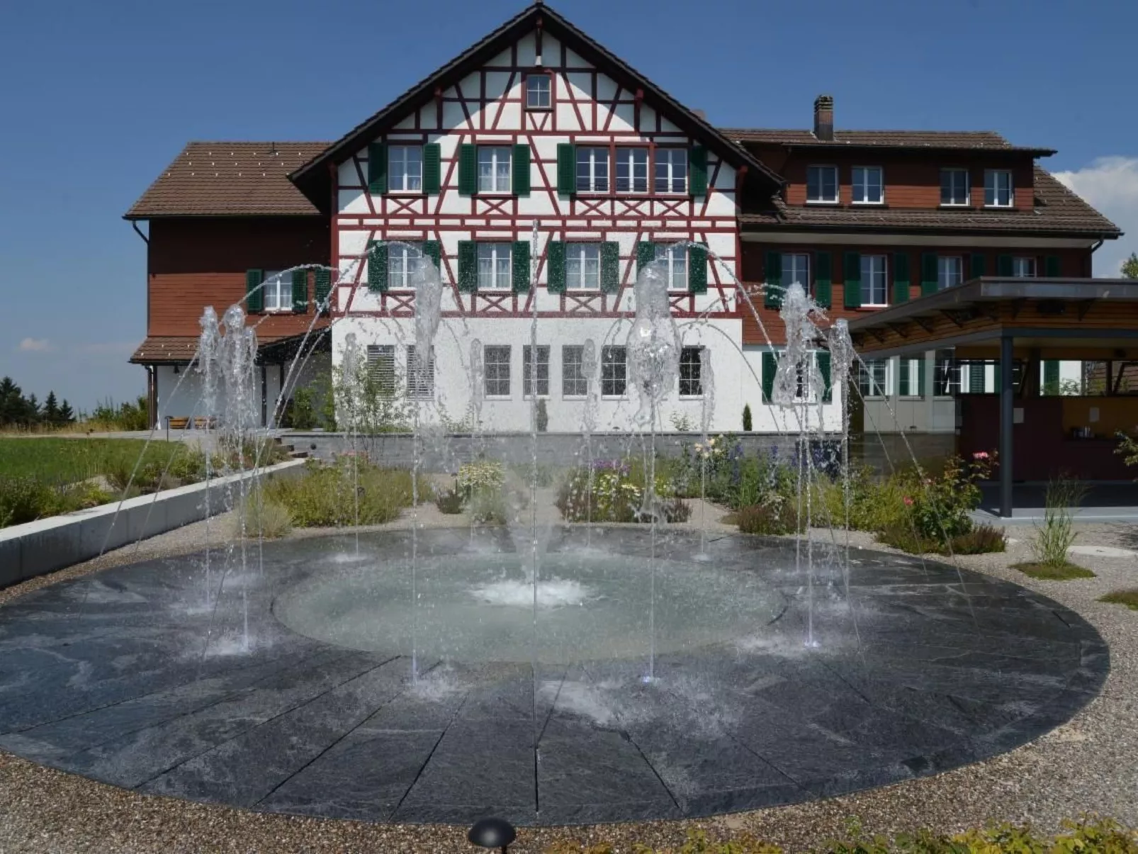 Sunnebad Sternenberg