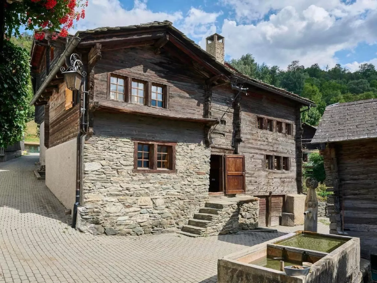 Casino Unterstalden-Stiftung Ferien im Baudenkmal