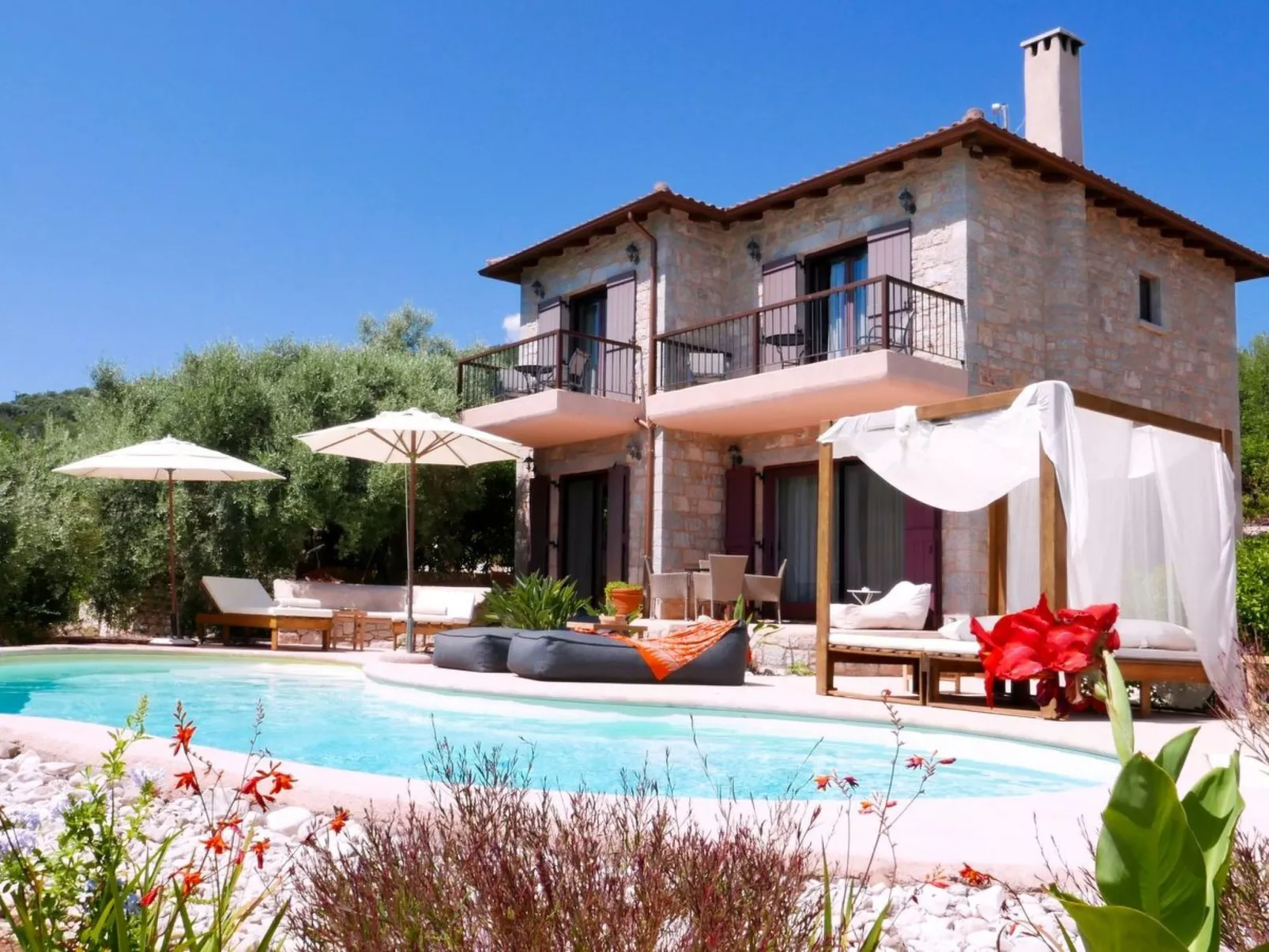 "Agapi" mit Infinity-Pool