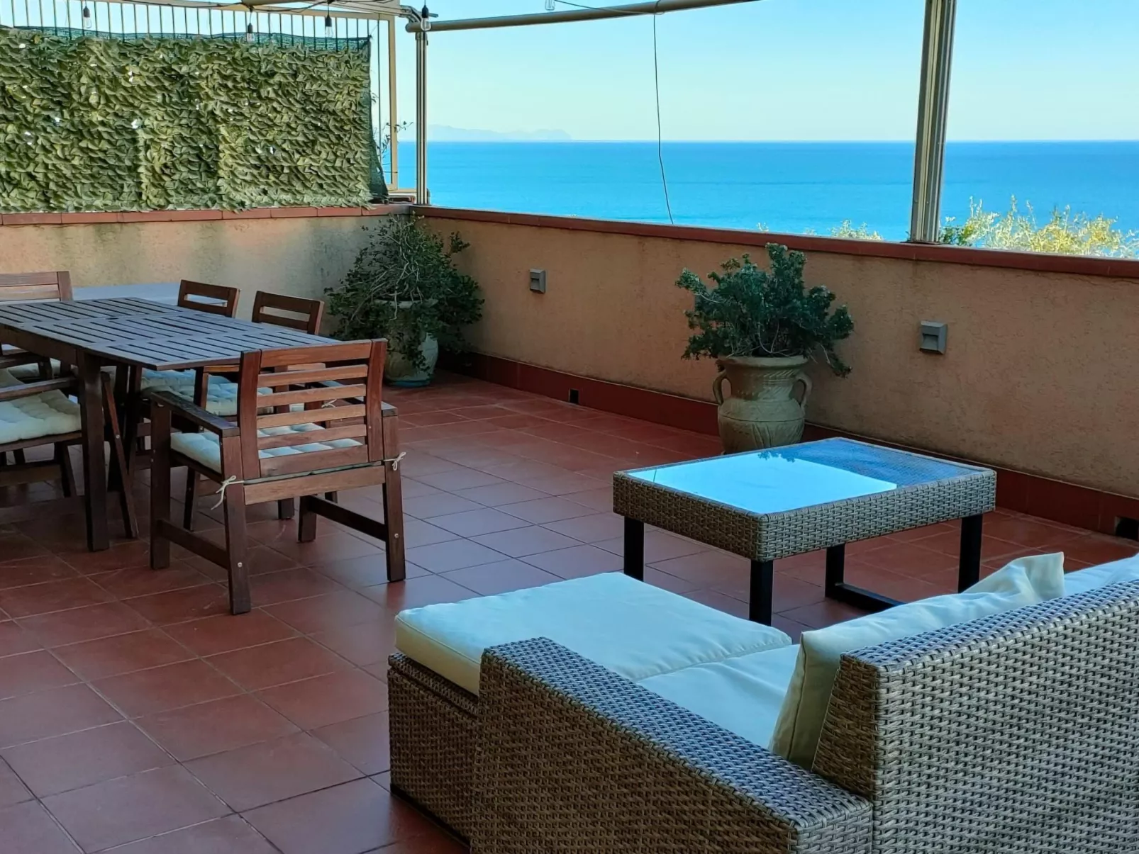 Wohnung für 6 Personen, mit großer Terrasse und Meerblick