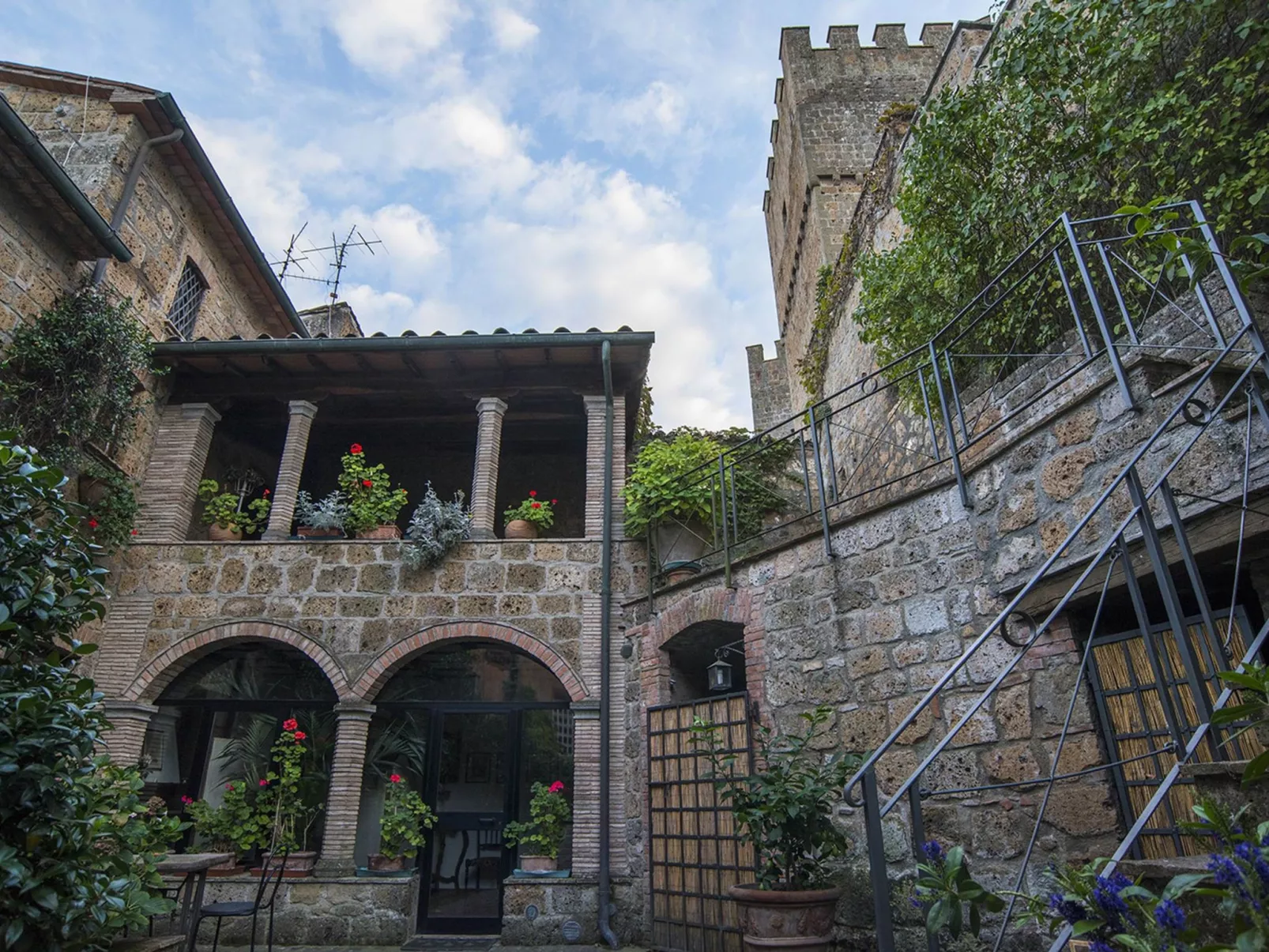 Romantische Unterkunft, in einem Schloss, mit Schwimmbad