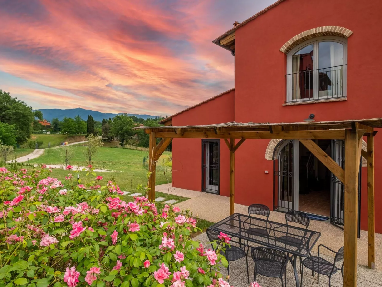 "Granaio T4 rota" mit Pool