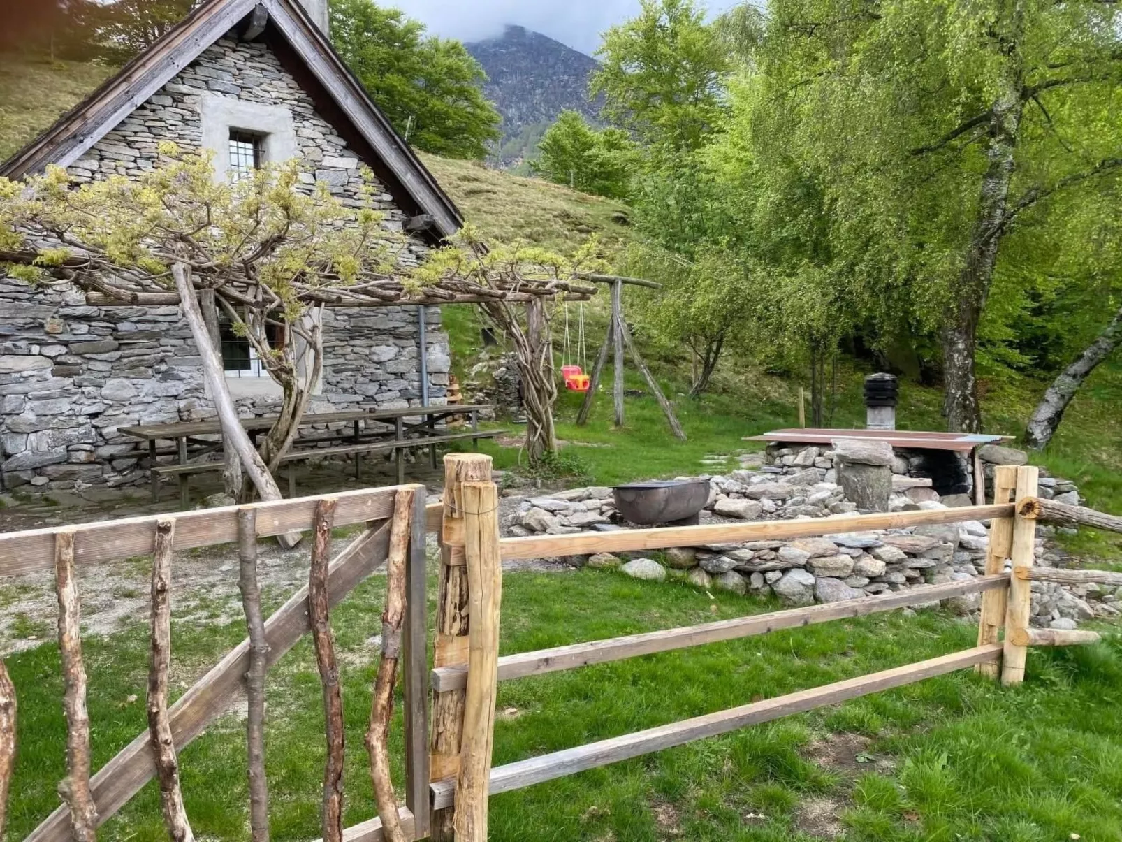 Typisches Tessiner Landleben im Centovalli