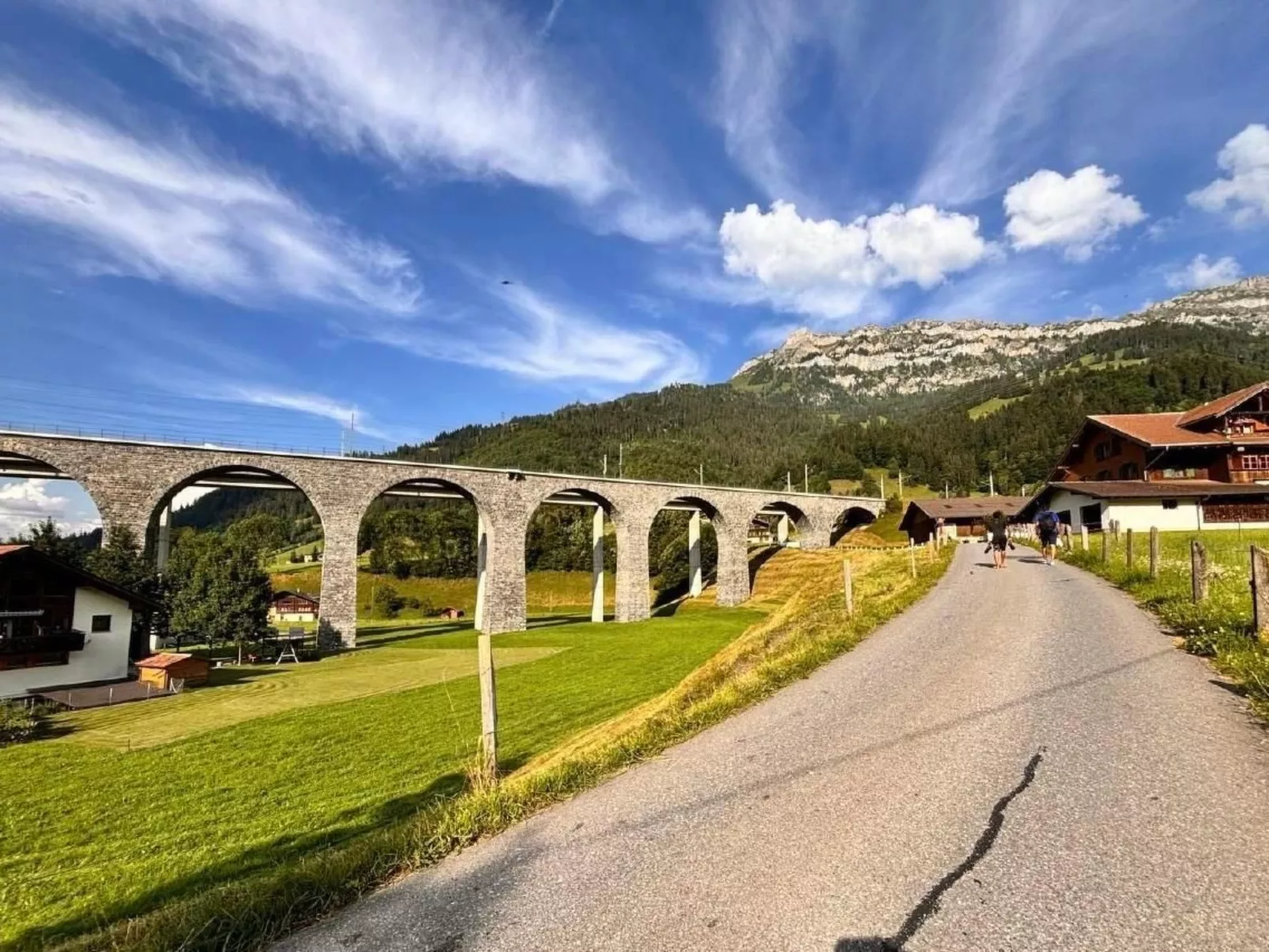 Neue 2.5- Zimmer Ferienwohnung im dreigenerationen Bauernhaus
