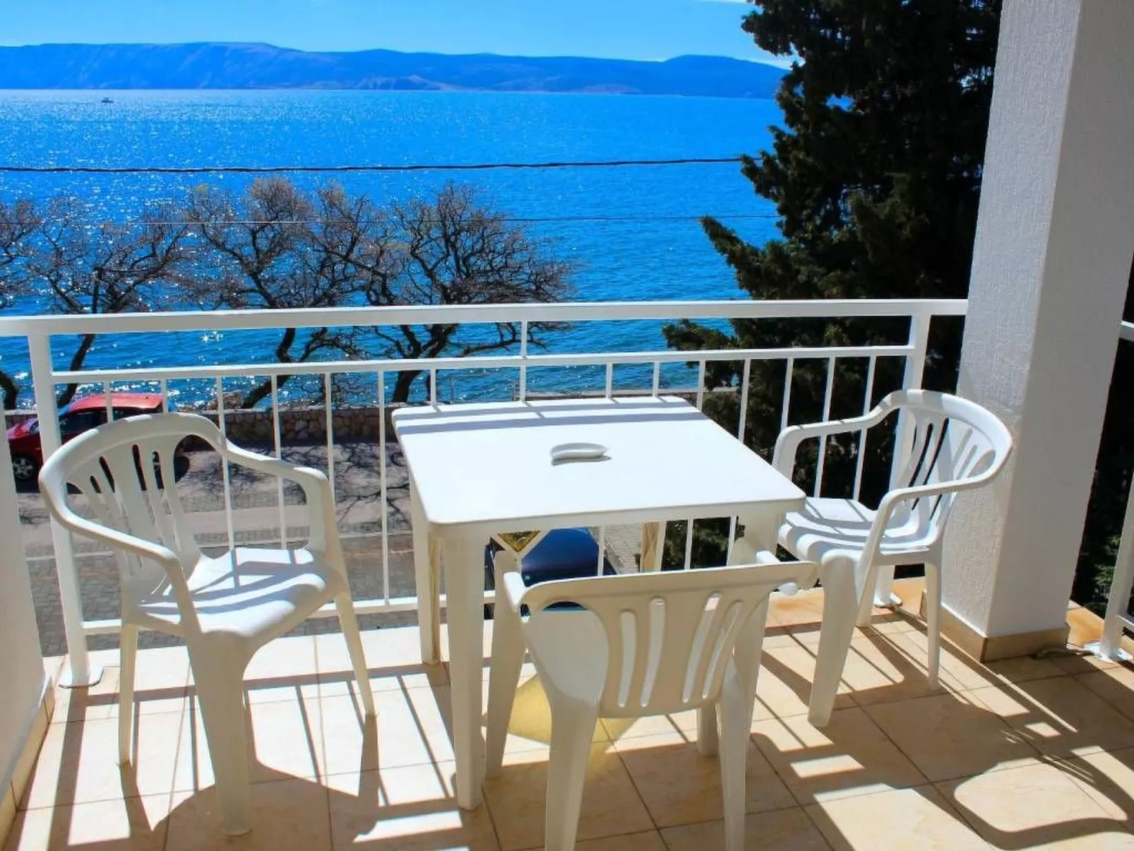 "Milan" direkt am Strand