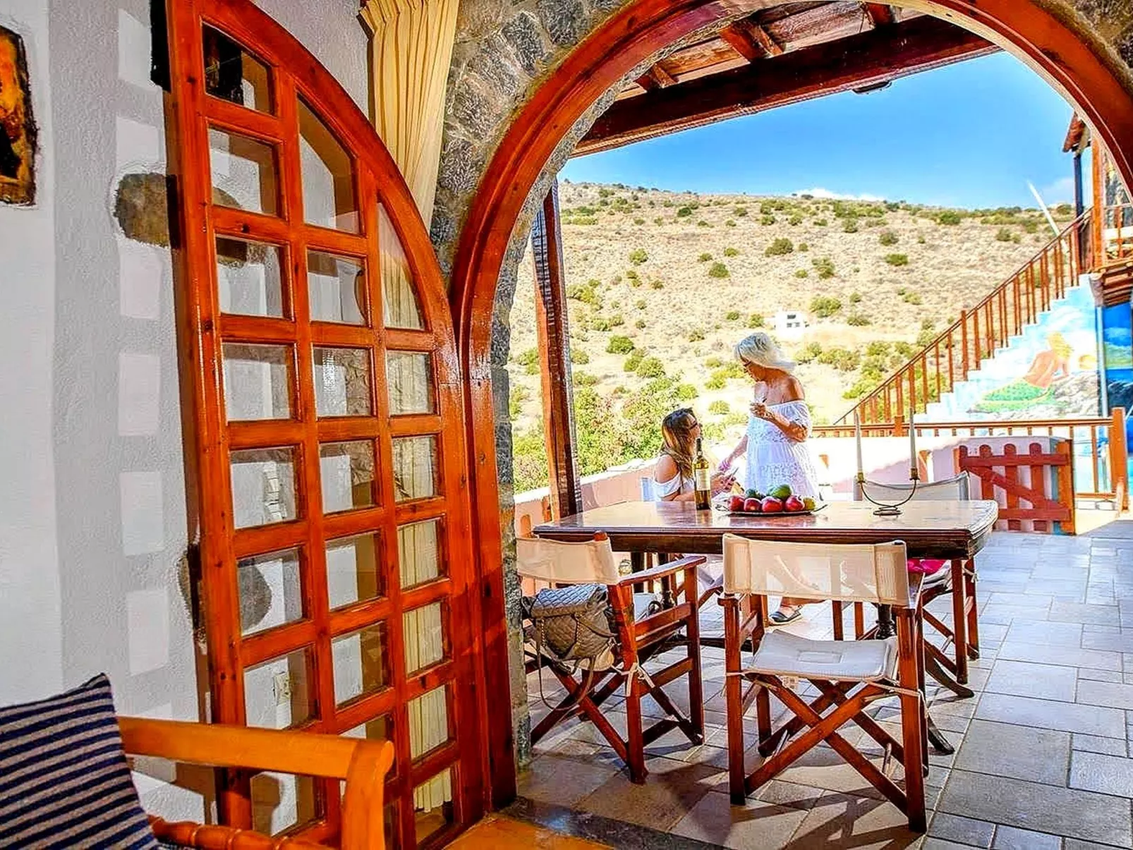 Kretisches Steinhaus mit Gemeinschaftspool