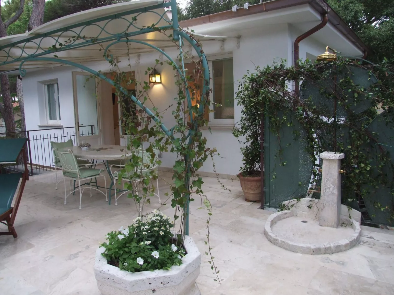 Iris' Wohnung mit Terrasse