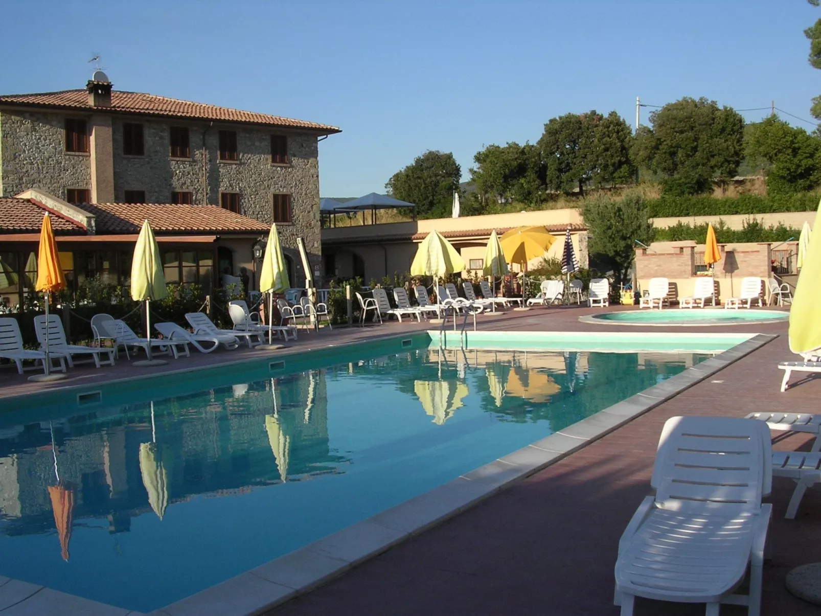 Wohnung 'Pieve Pomaia 36' mit Pool