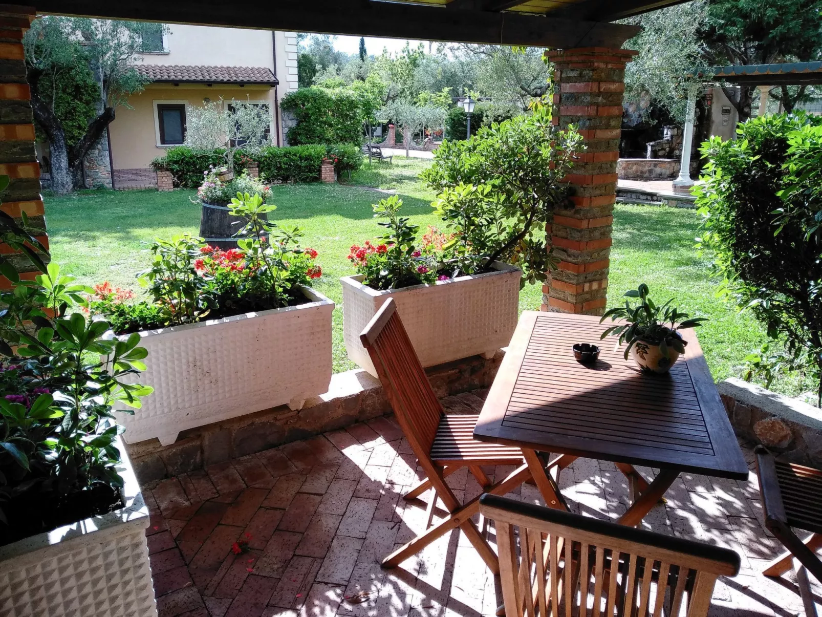 Appartement in Centola mit Grill, Terrasse und Garten