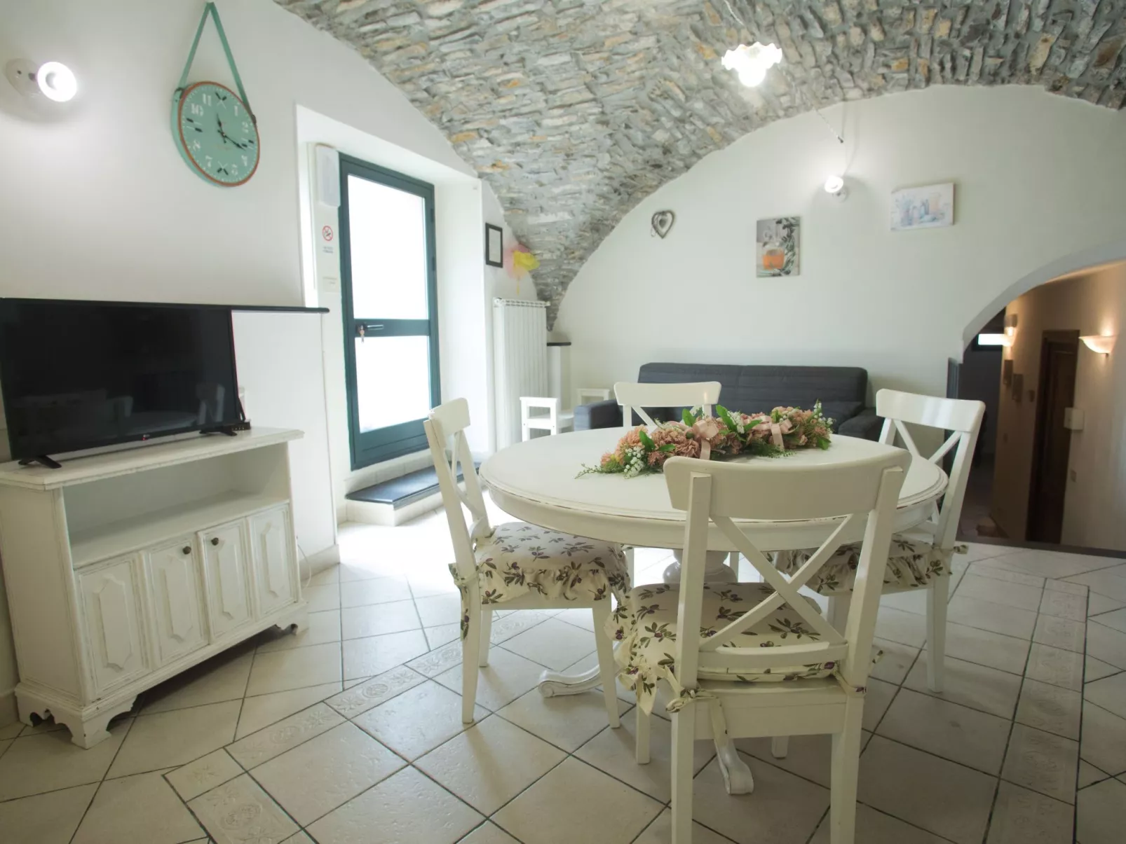 Charmantes Appartment in Diano San Pietro