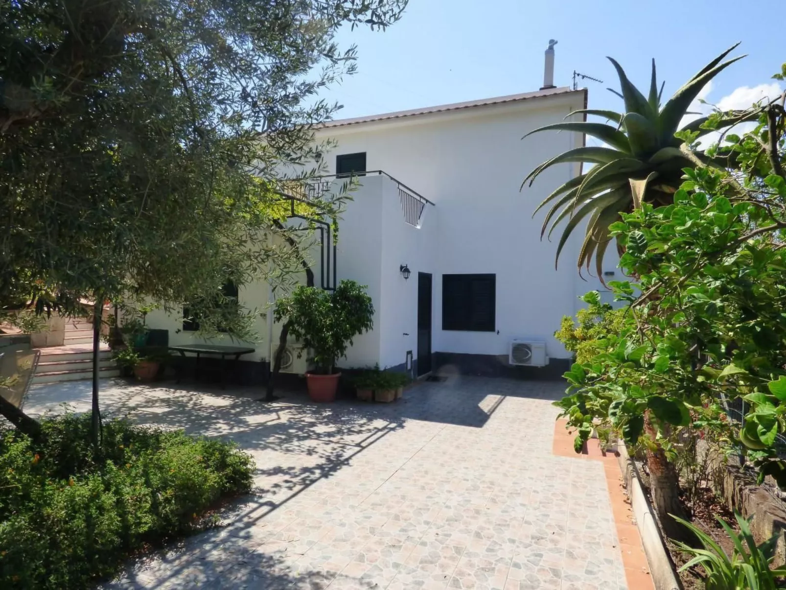 Landhaus mit Blick auf die Äolischen Inseln
