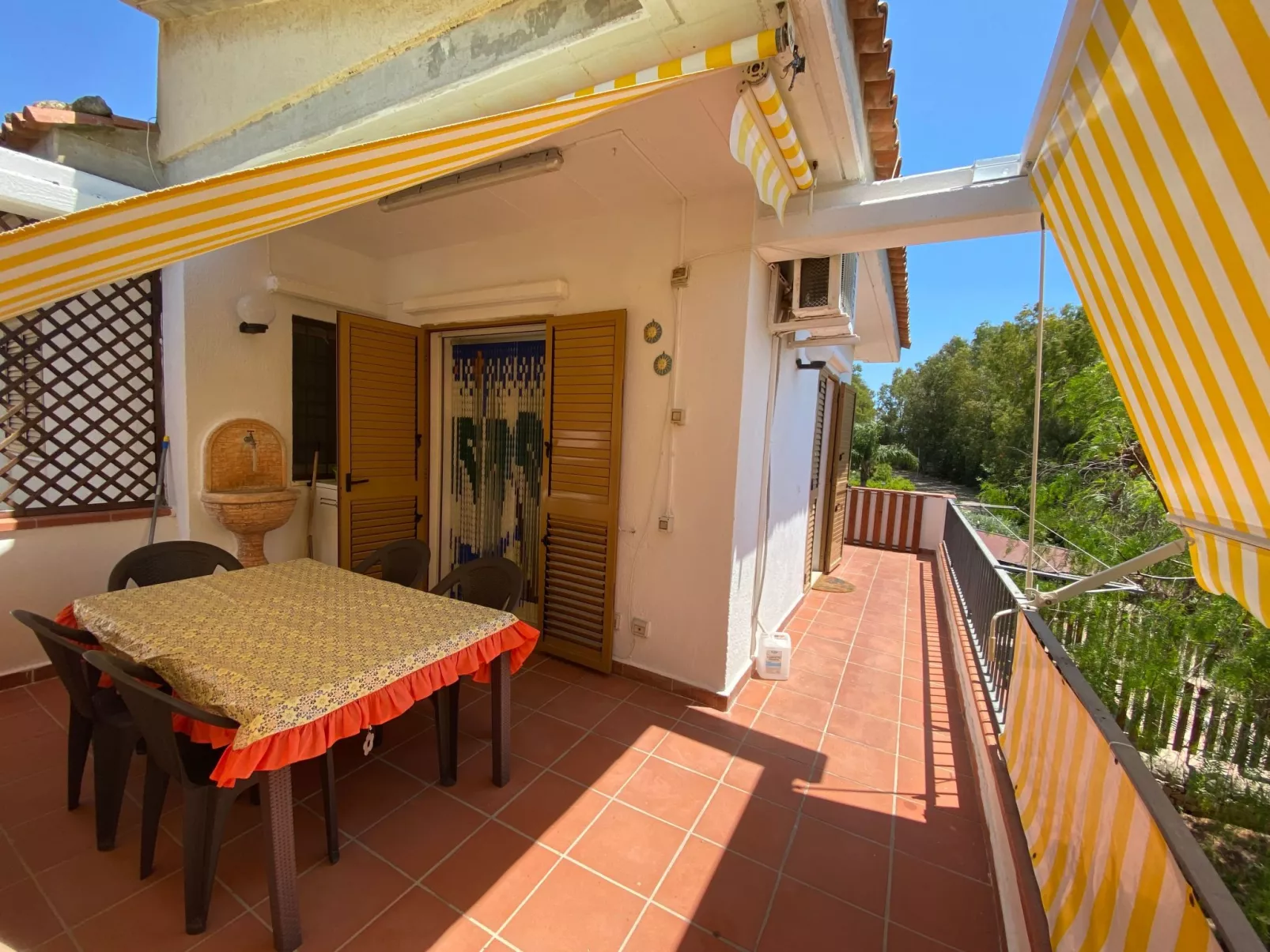 Wohnung "Kastalia4" mit Pool - Buiten