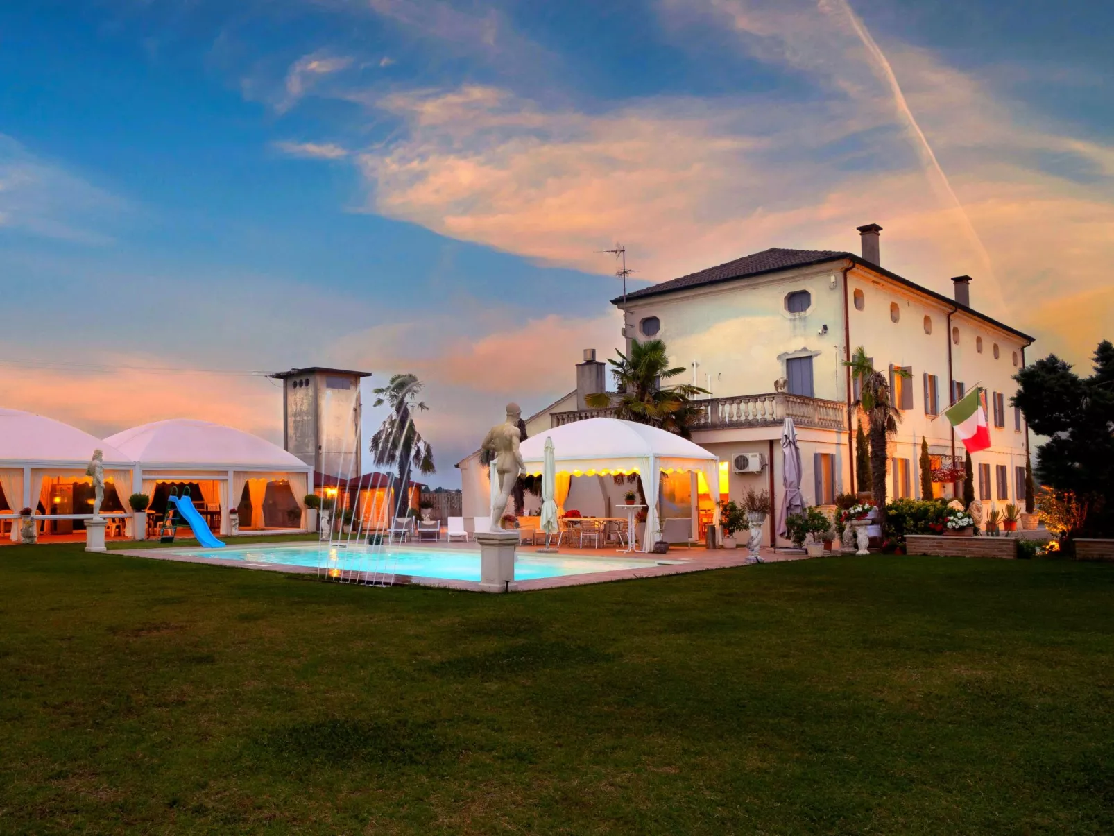 Tenuta "Villa Dalla Benetta" Pool - Wassermassage