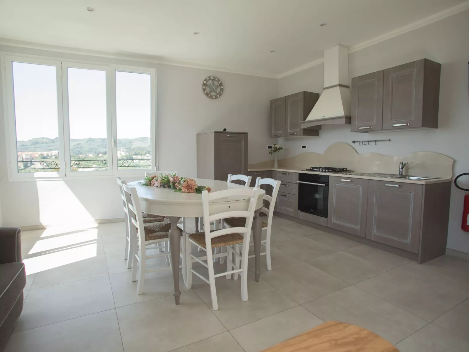 Wohnung mit schönem Blick auf den Golf von Dianese