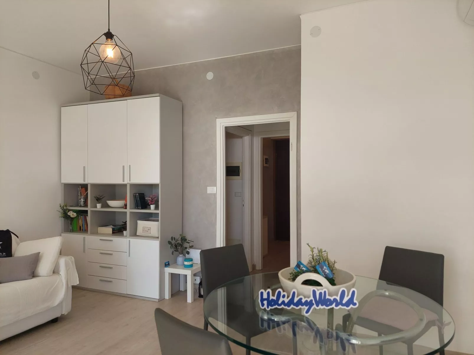 Seaside Heritage Retreat by Holiday World