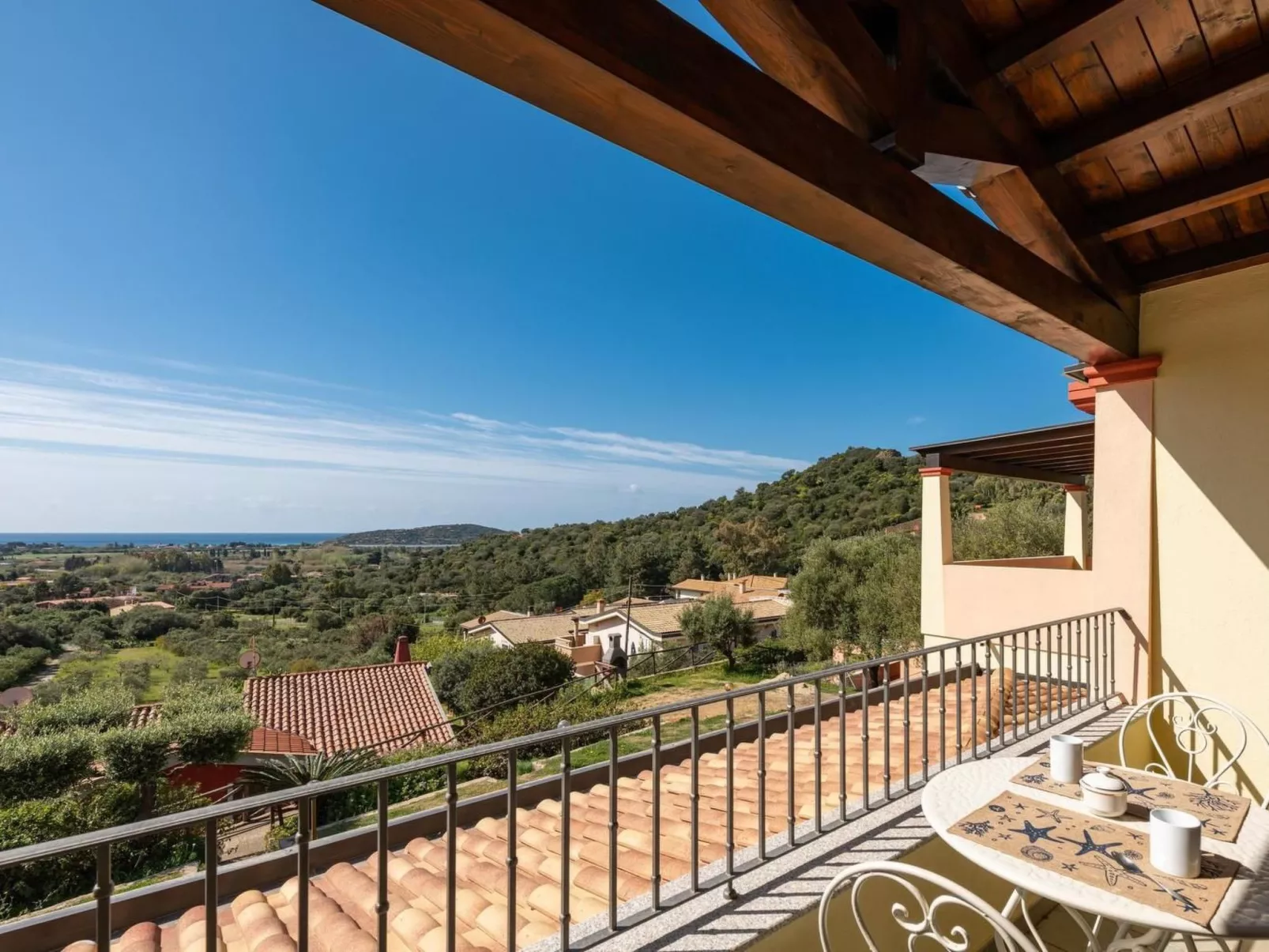 Haus mit Panoramablick in Chia in natürlicher Umgebung