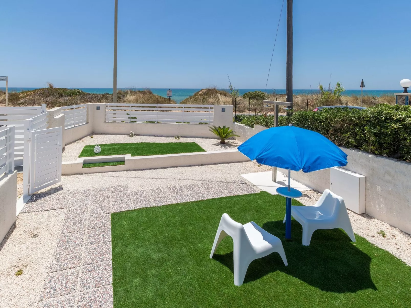 Oneiro, Unterkunft am Strand mit großer Terrasse