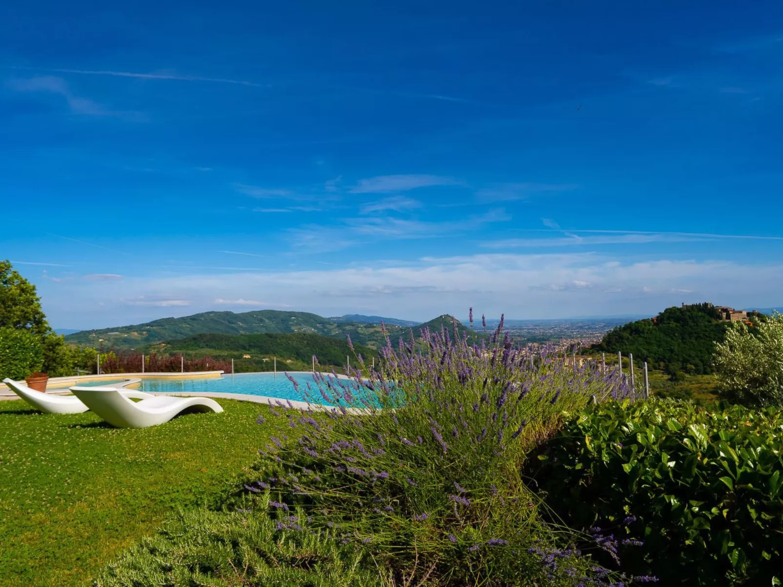 Für 10 Personen in Montecatini Tere, Toskana (Provinz Pistoia)