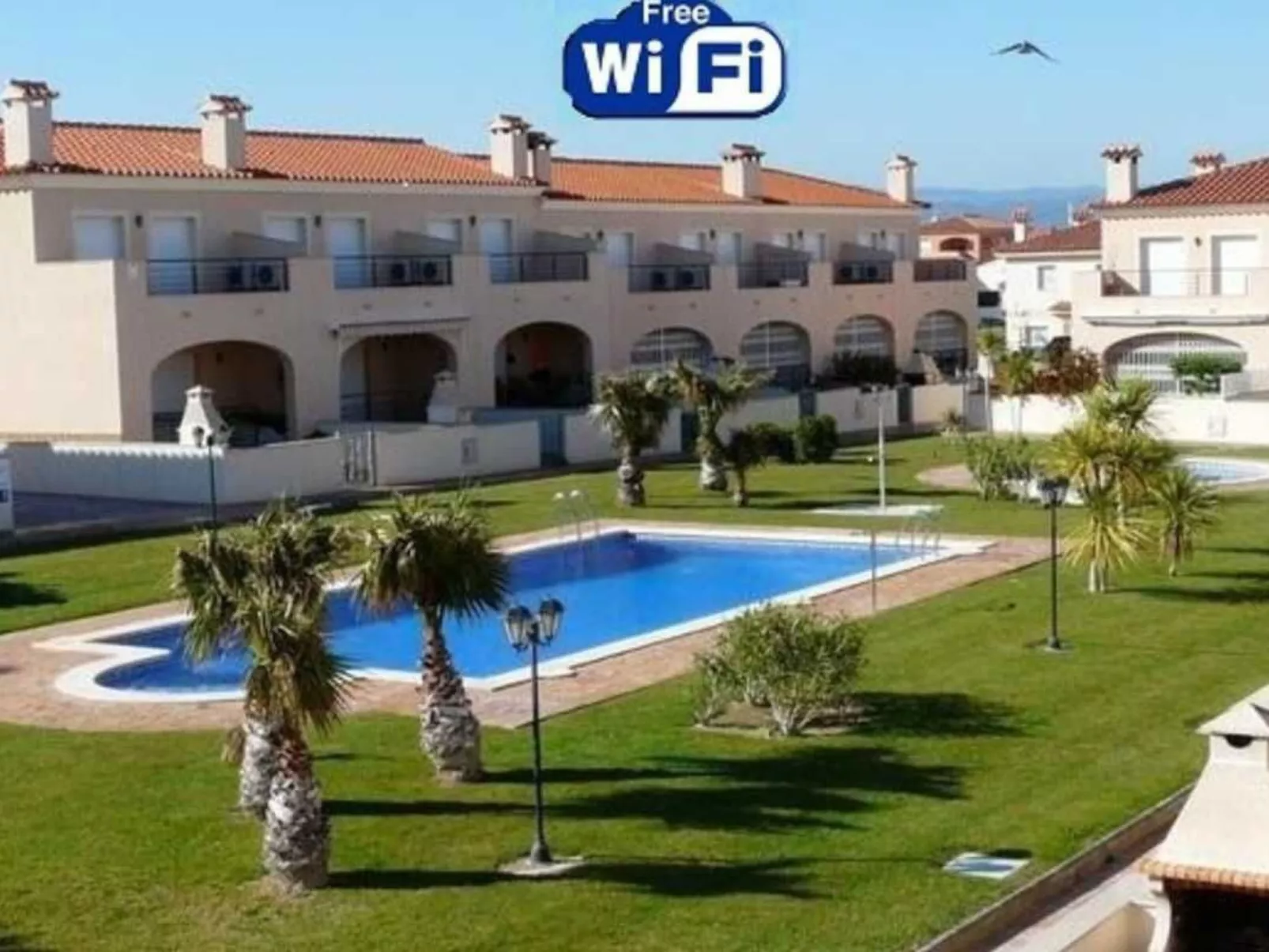 Entspannendes Haus in der Nähe des Meeres. Klimatisiert. Parkplatz