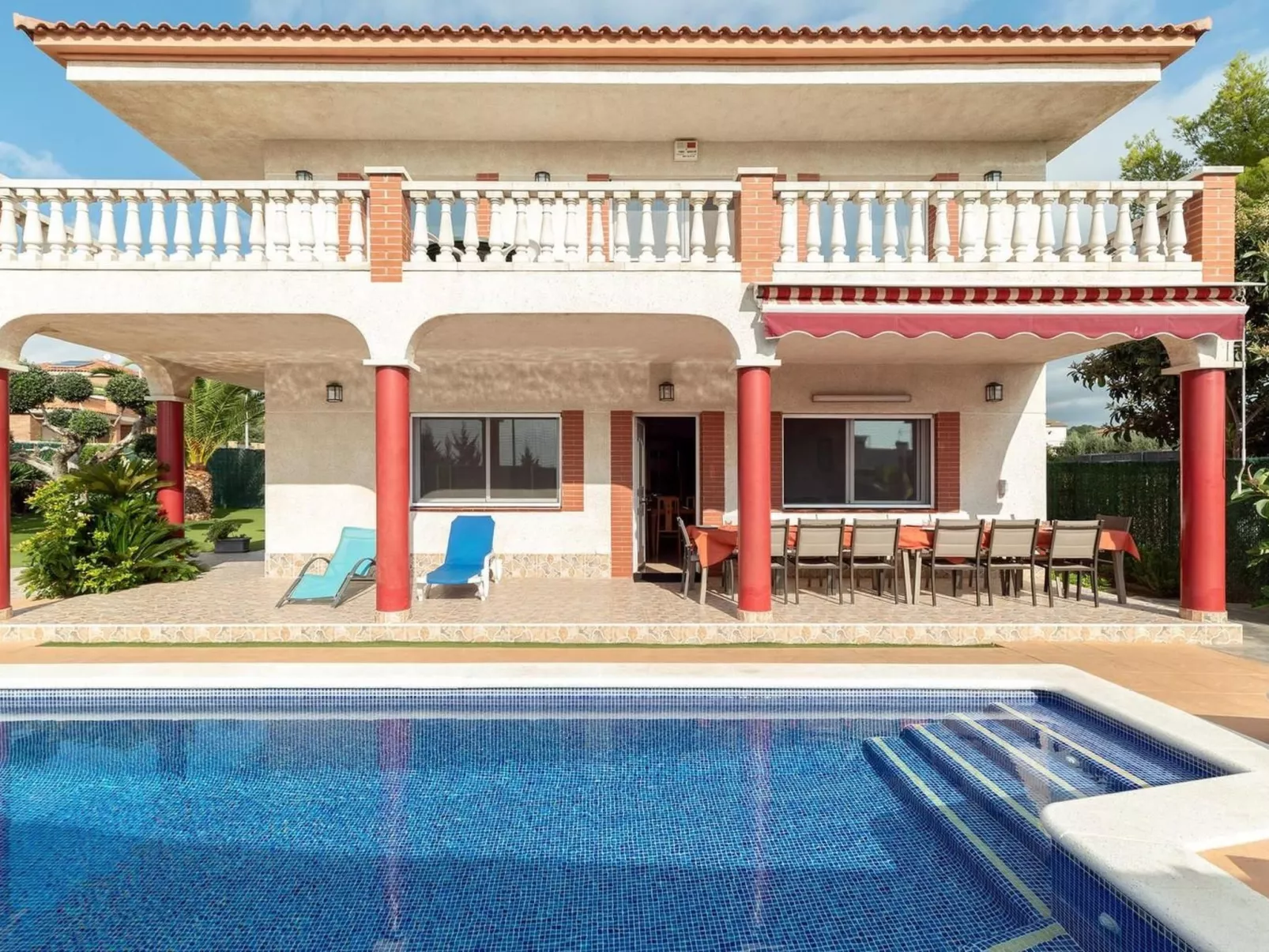 Chalet 'Vista Cunit' mit privatem Pool