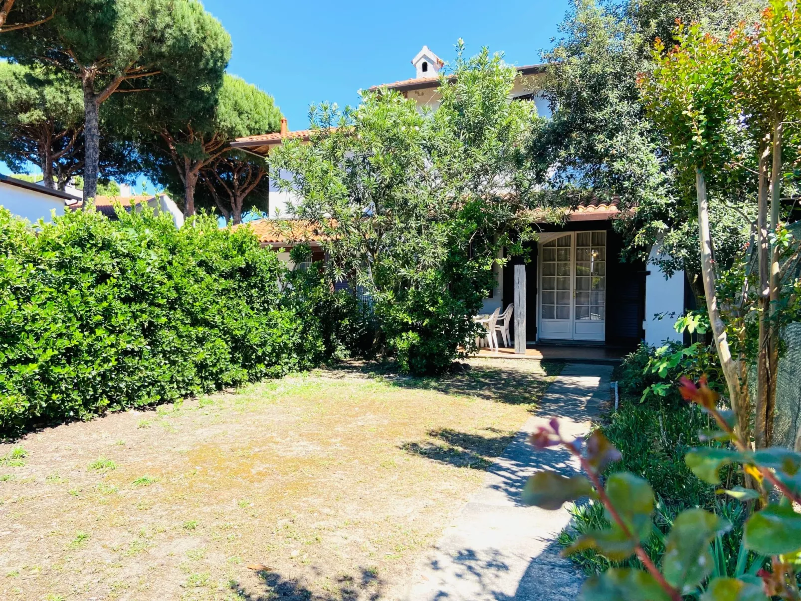 Vier-Zimmer-Villa, 2 Bäder, 2 Gärten, 2 Klima