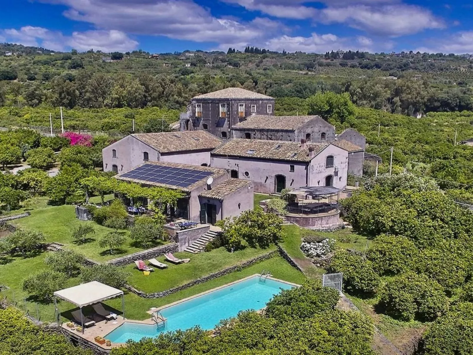 Ferienvilla 'Borgo degli Aranci