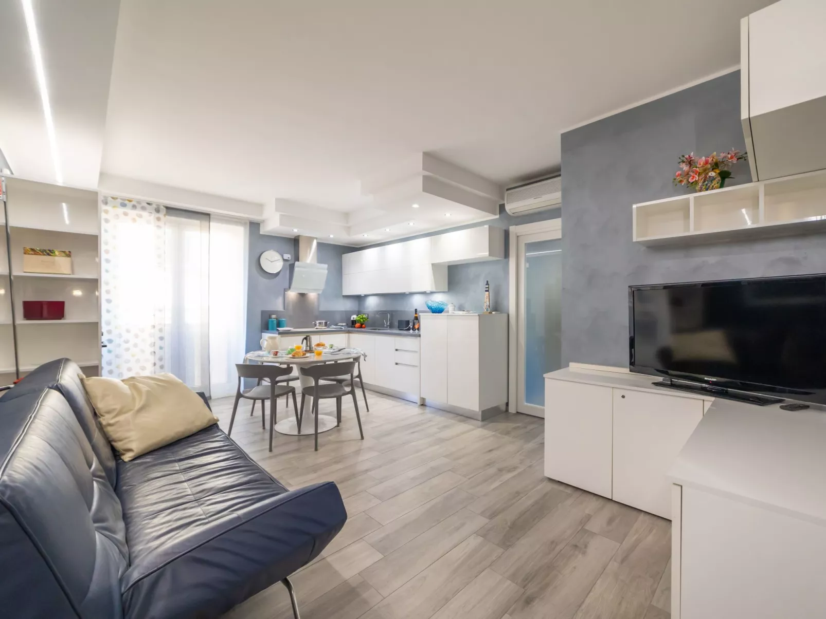 Loving Alassio - Eine hochmoderne Drei-Zimmer-Wohnung am Meer