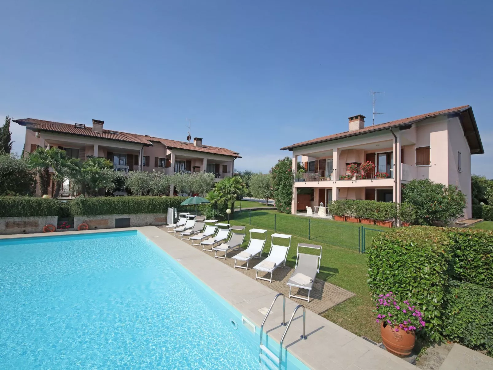 Geranium' Wohnung mit Schwimmbad