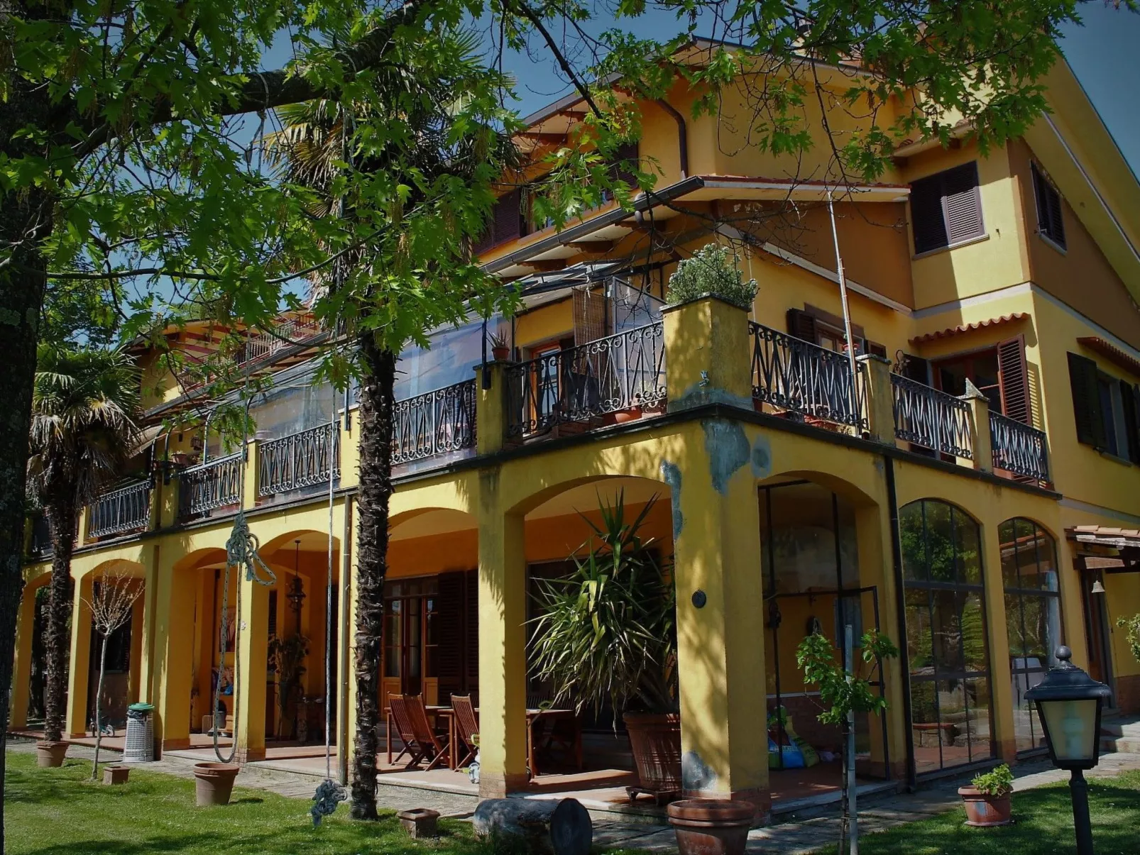 Tolles Ferienhaus in Pian Di Scò mit Privatem Pool und Panoramablick