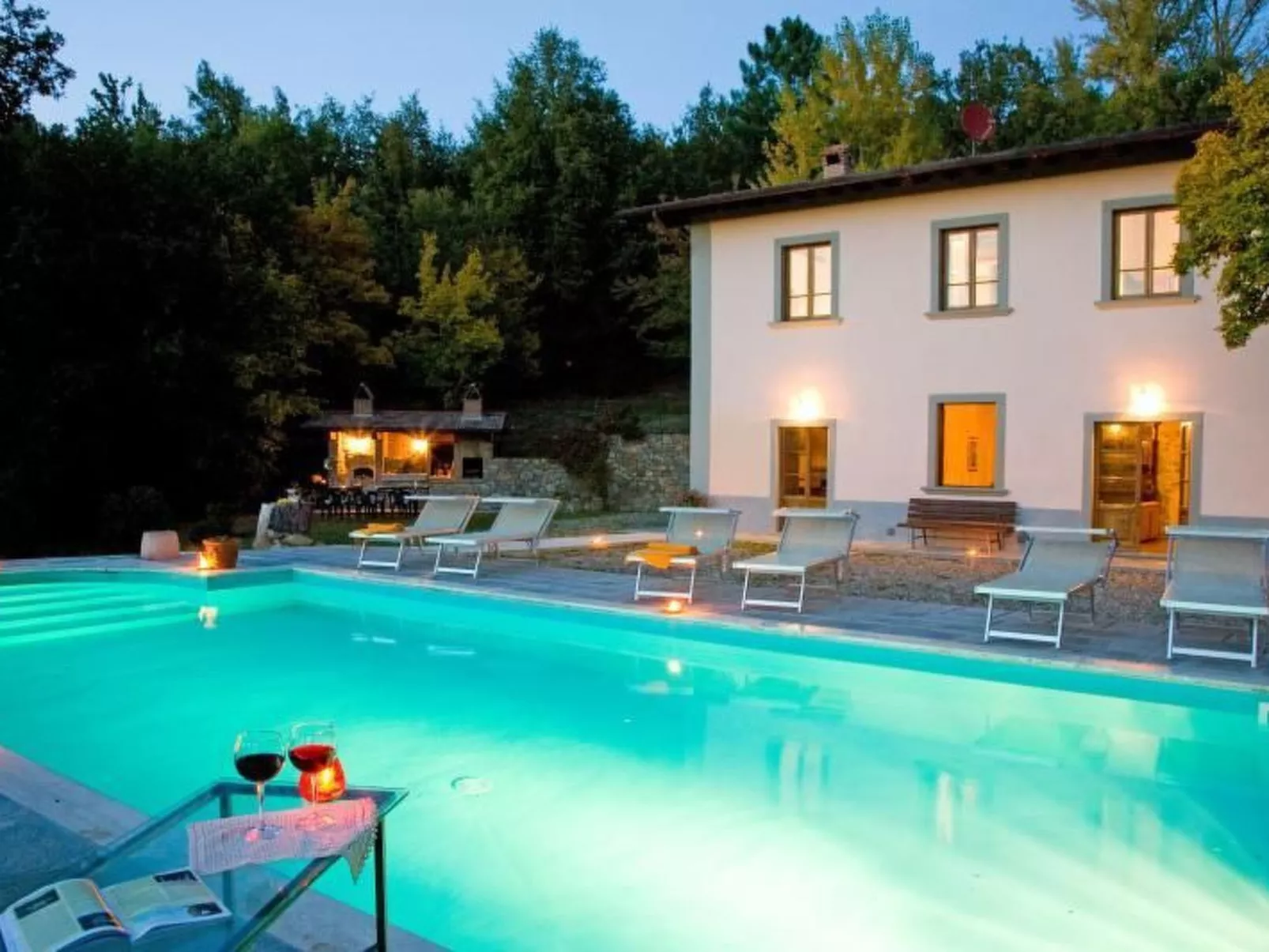 Villa Pruneto mit Pool in den Hügeln der Toskana