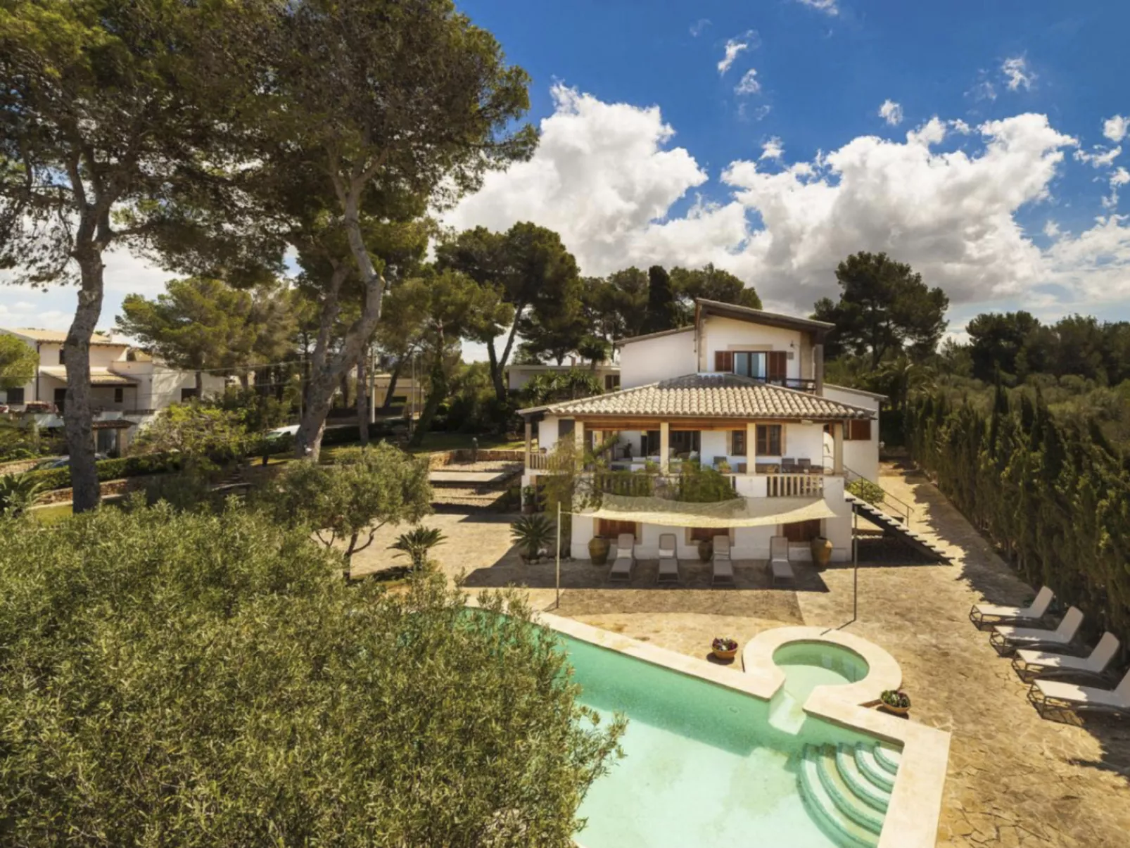 Charmante Familienvilla am Meer von Son Veri