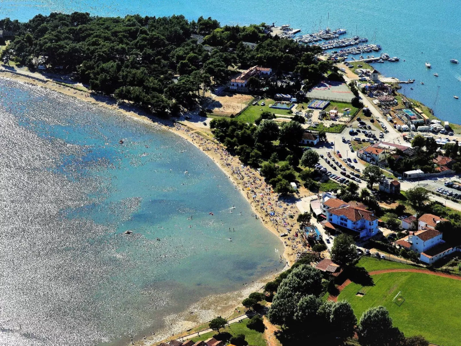 Villa mit Garten, Grill und Terrasse