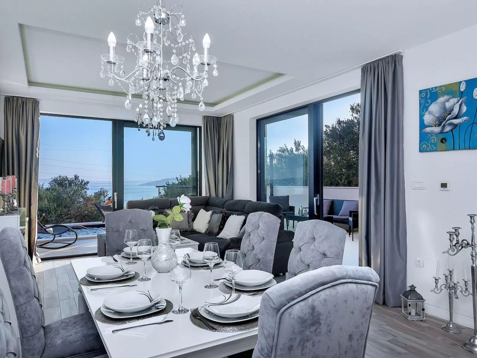 In Makarska mit Schöner Terrasse-Buiten