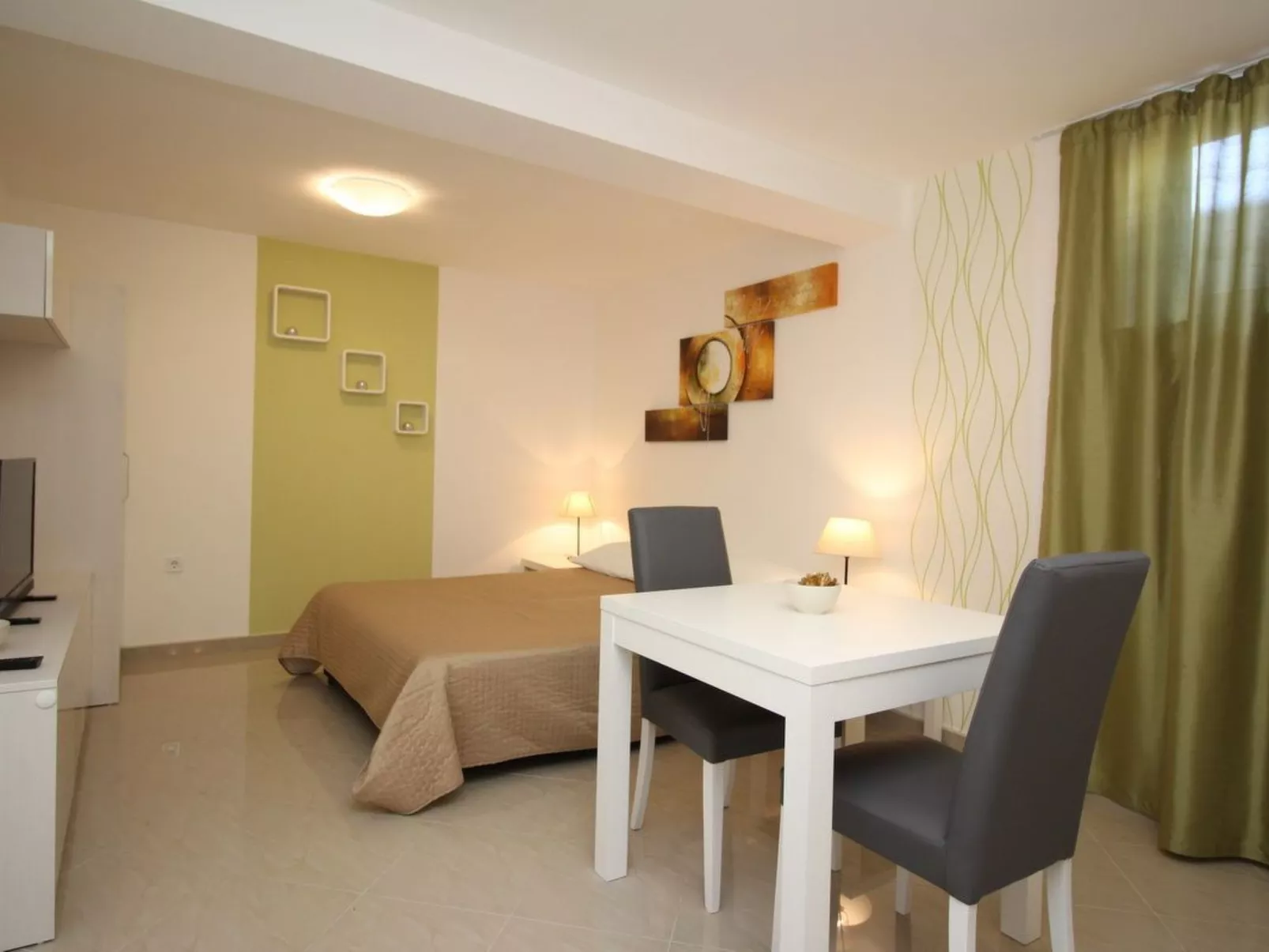 Appartement in Baška mit gemeinsamem Pool und Grill