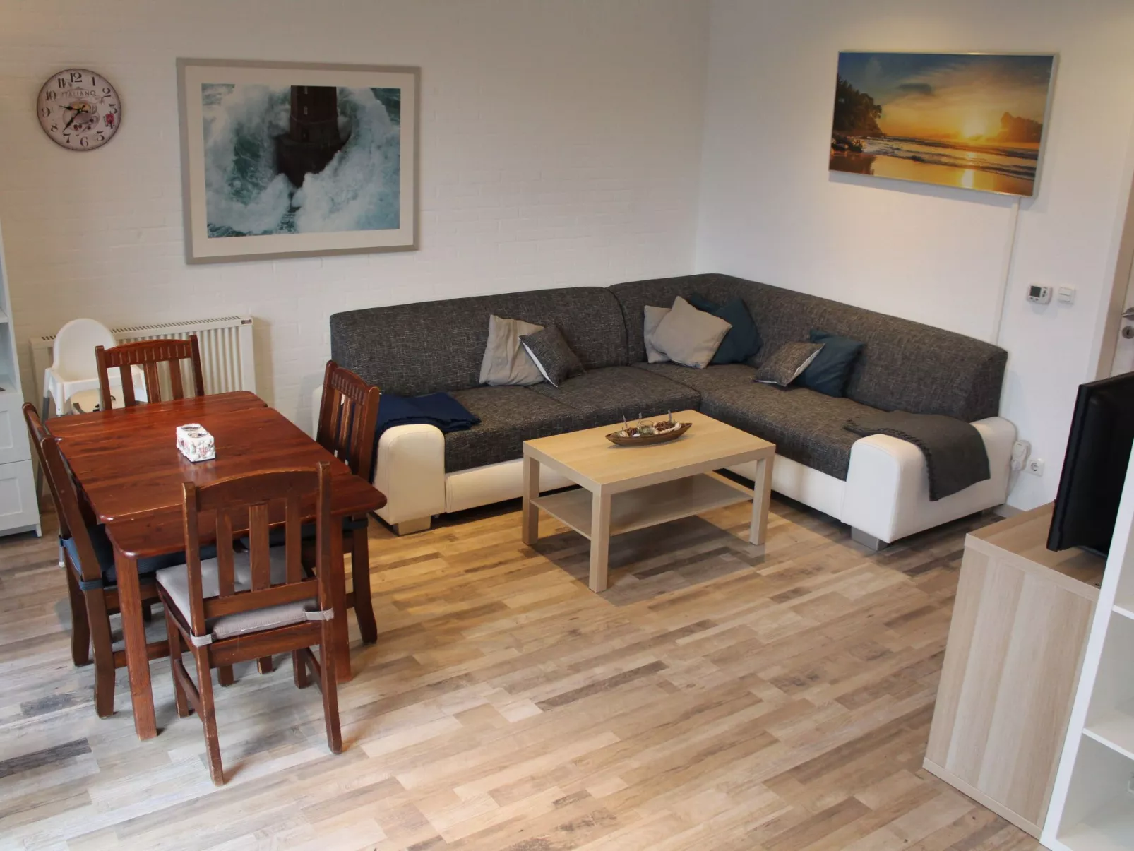 Schönes Ferienhaus in Tossens mit Schönem Garten