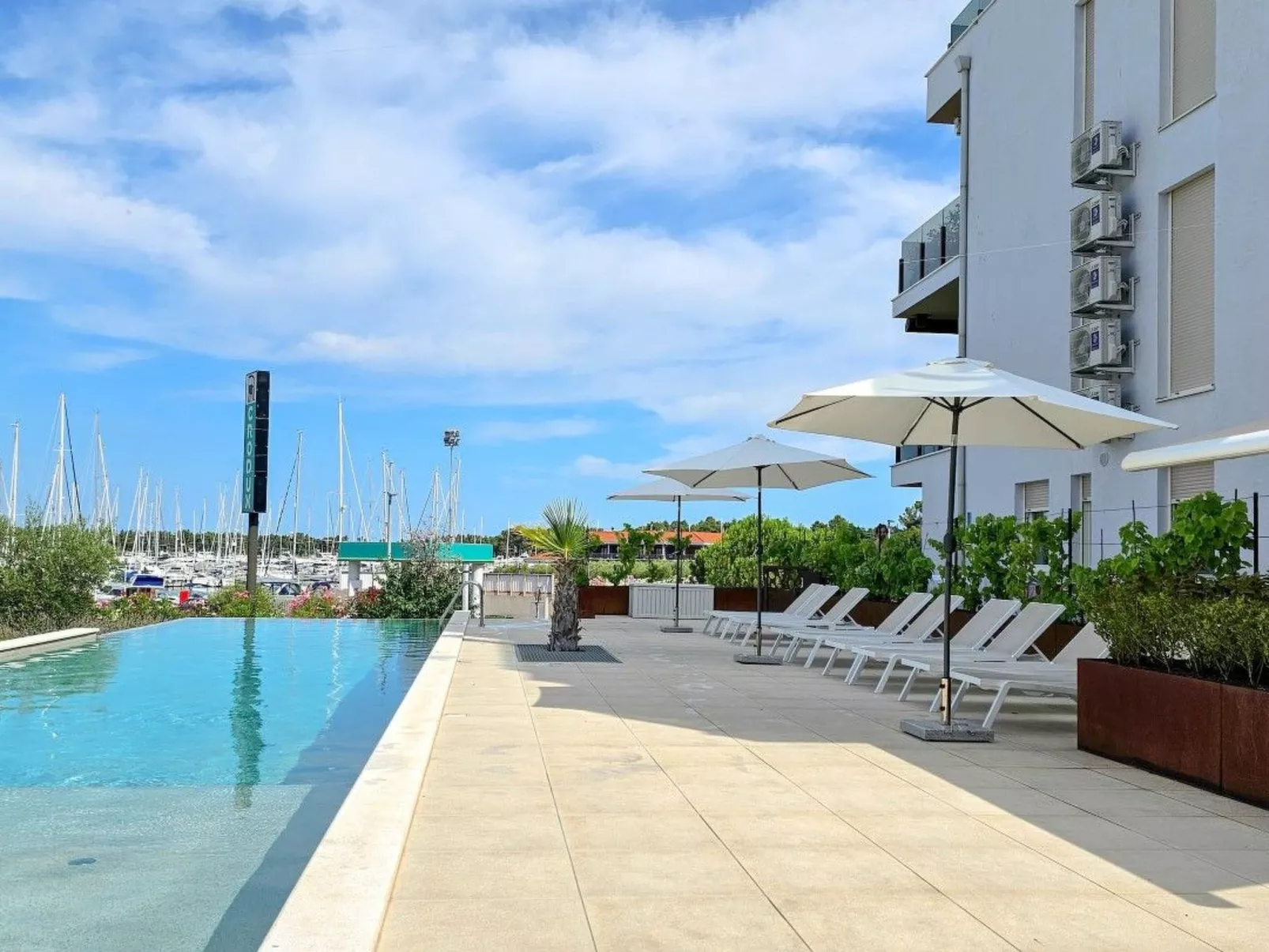 "Grüne Oase" mit Terrasse-Image-tags.info