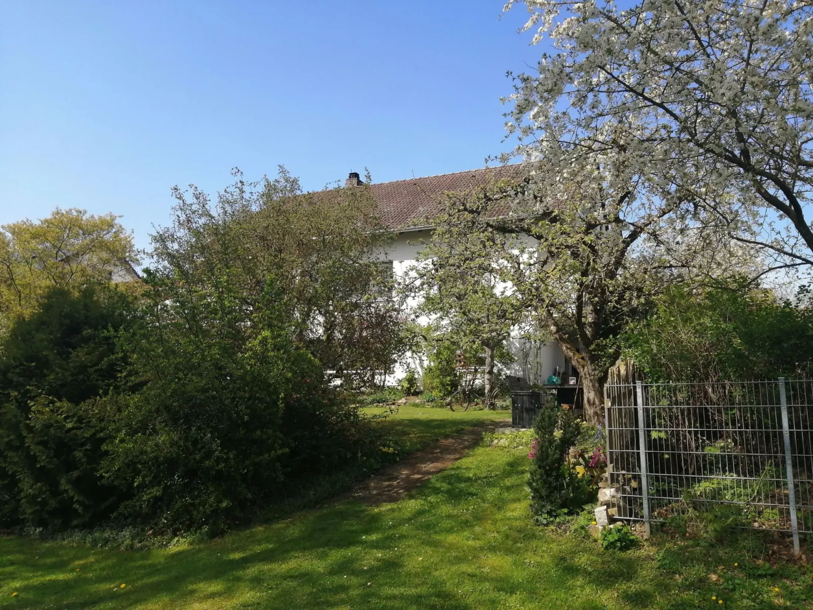 Große Ferienwohnung in Sinbronn mit Garten