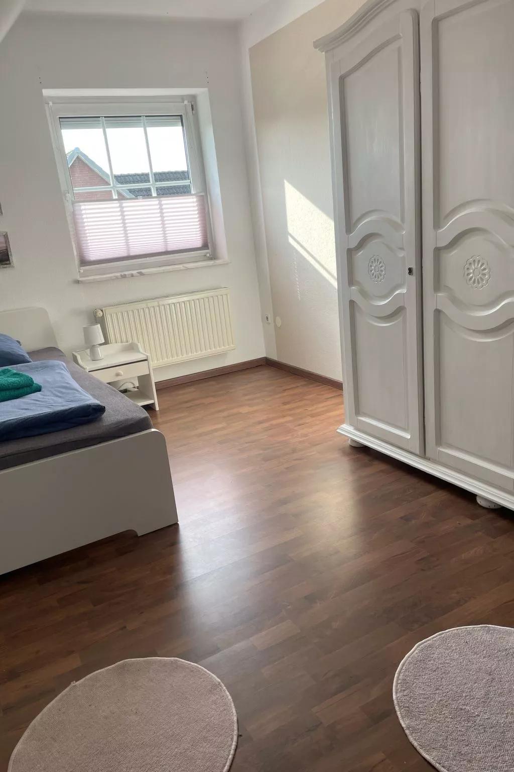 Mit Garten und Stellplatz