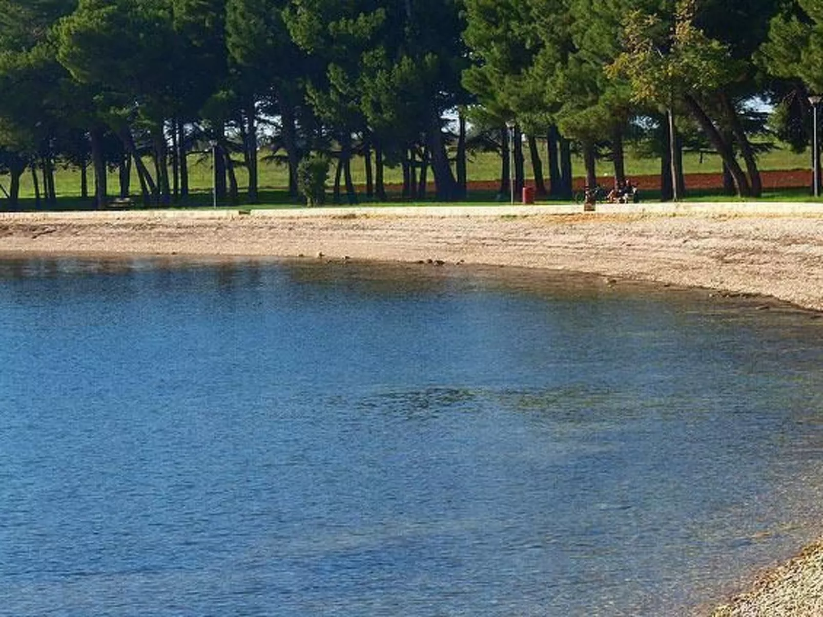 Komplette Villa mit zwei Appartements