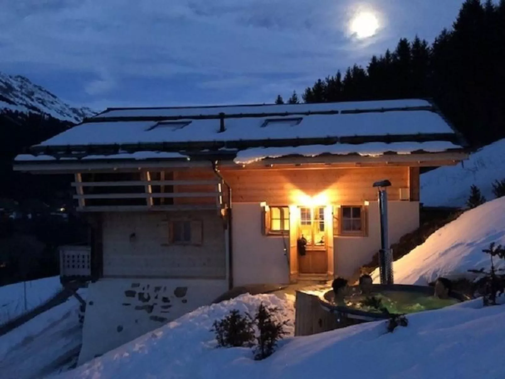 Authentisches Schweizer Alpenchalet aus dem 18. Jh.