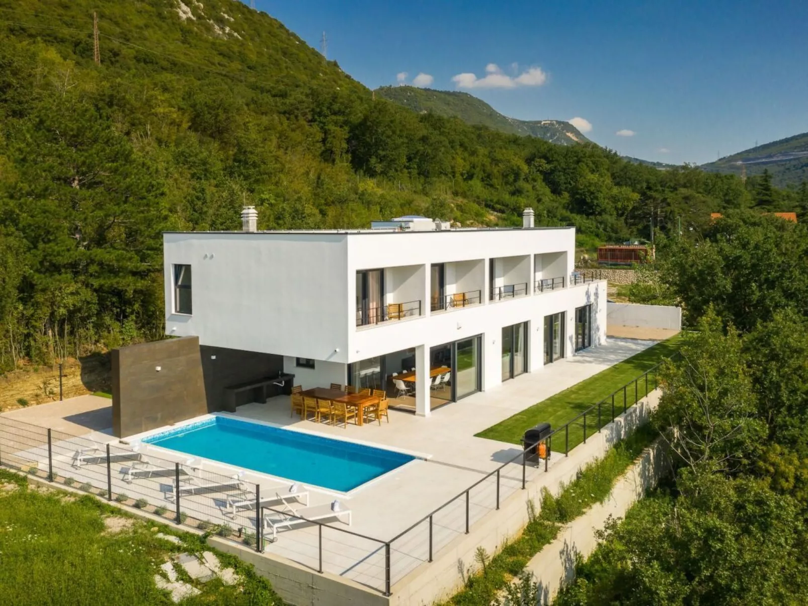 Villa Adria Blue-Image-tags.info