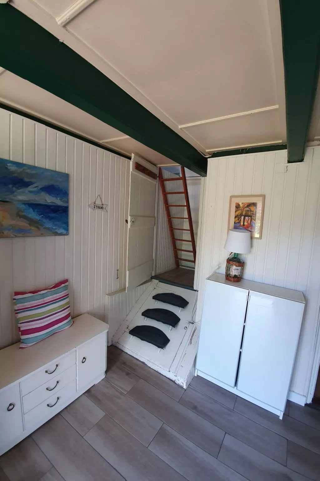 Charmantes Ferienhaus in Gapinge mit Großem Garten-Binnen