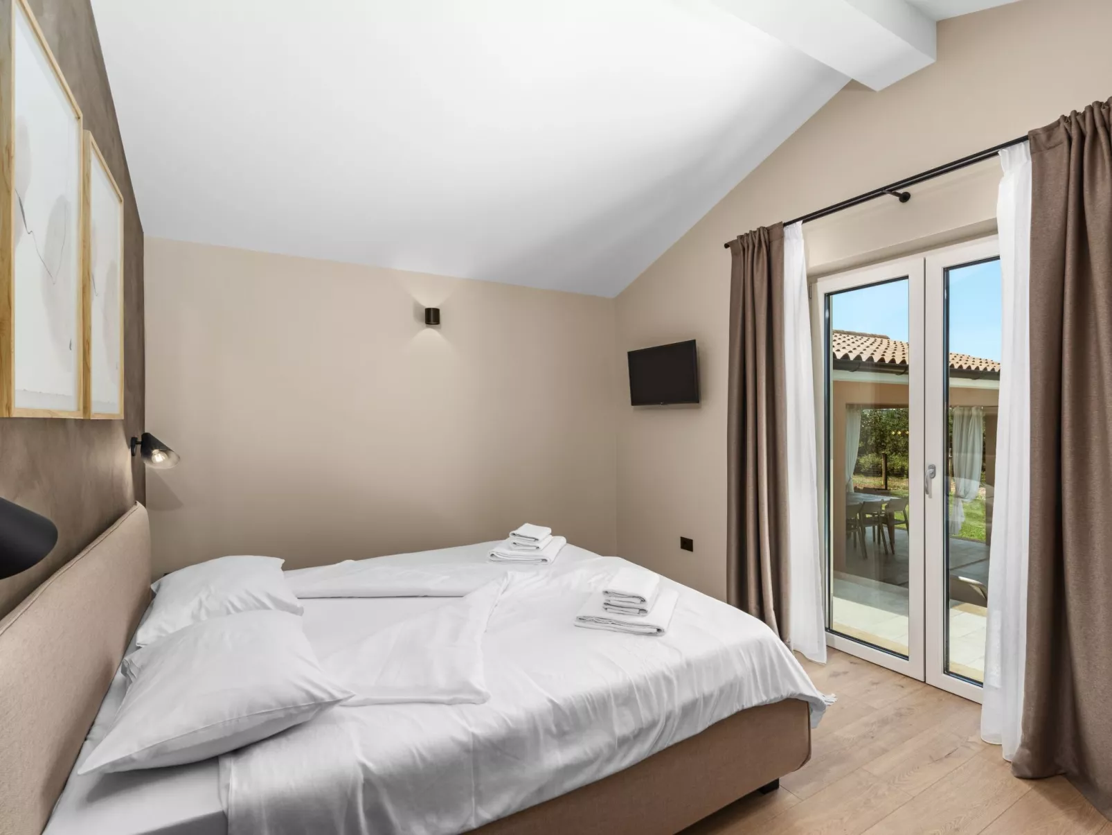 Villa Sentiero-Binnen