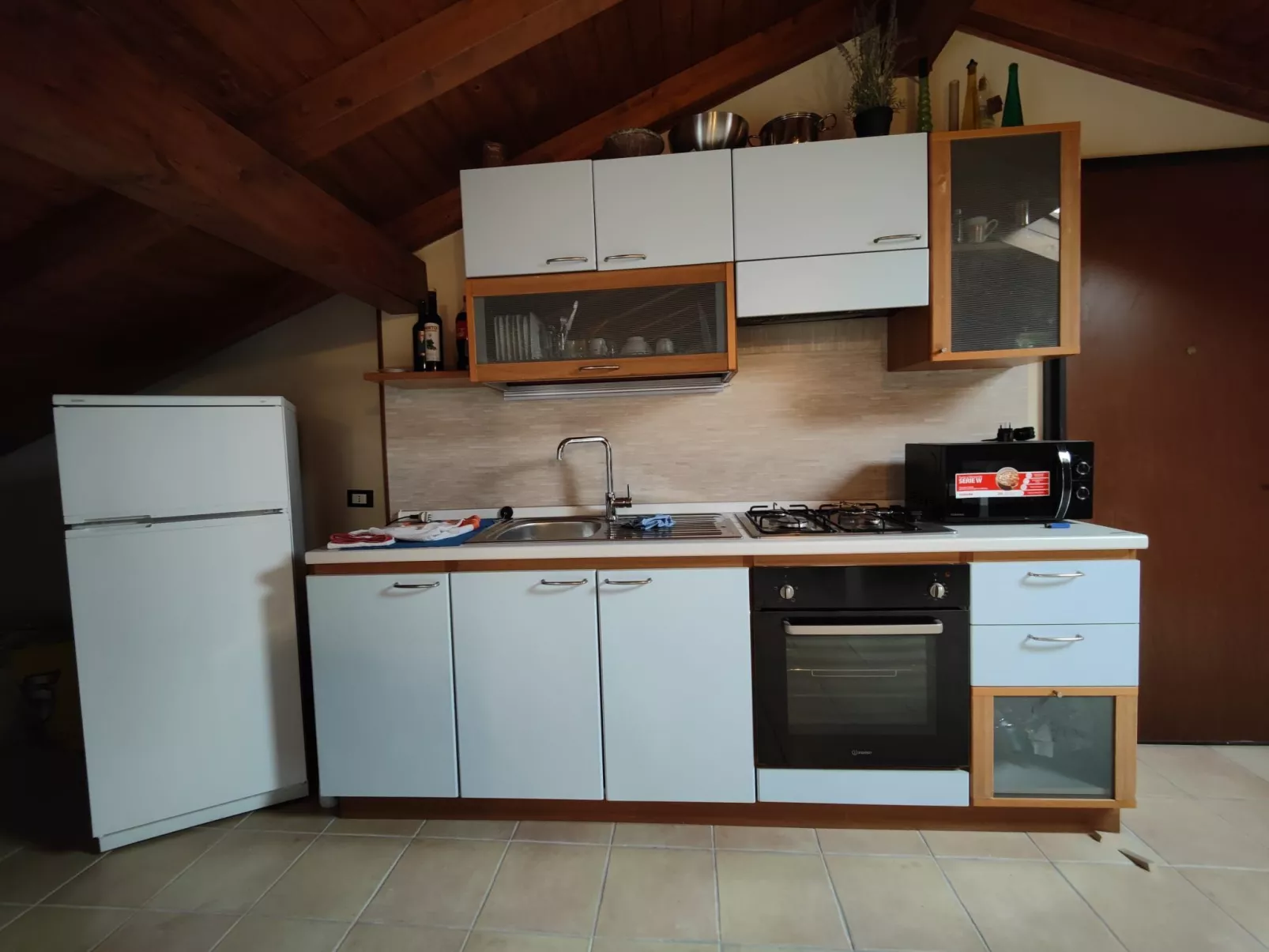 Mansardische Kommode