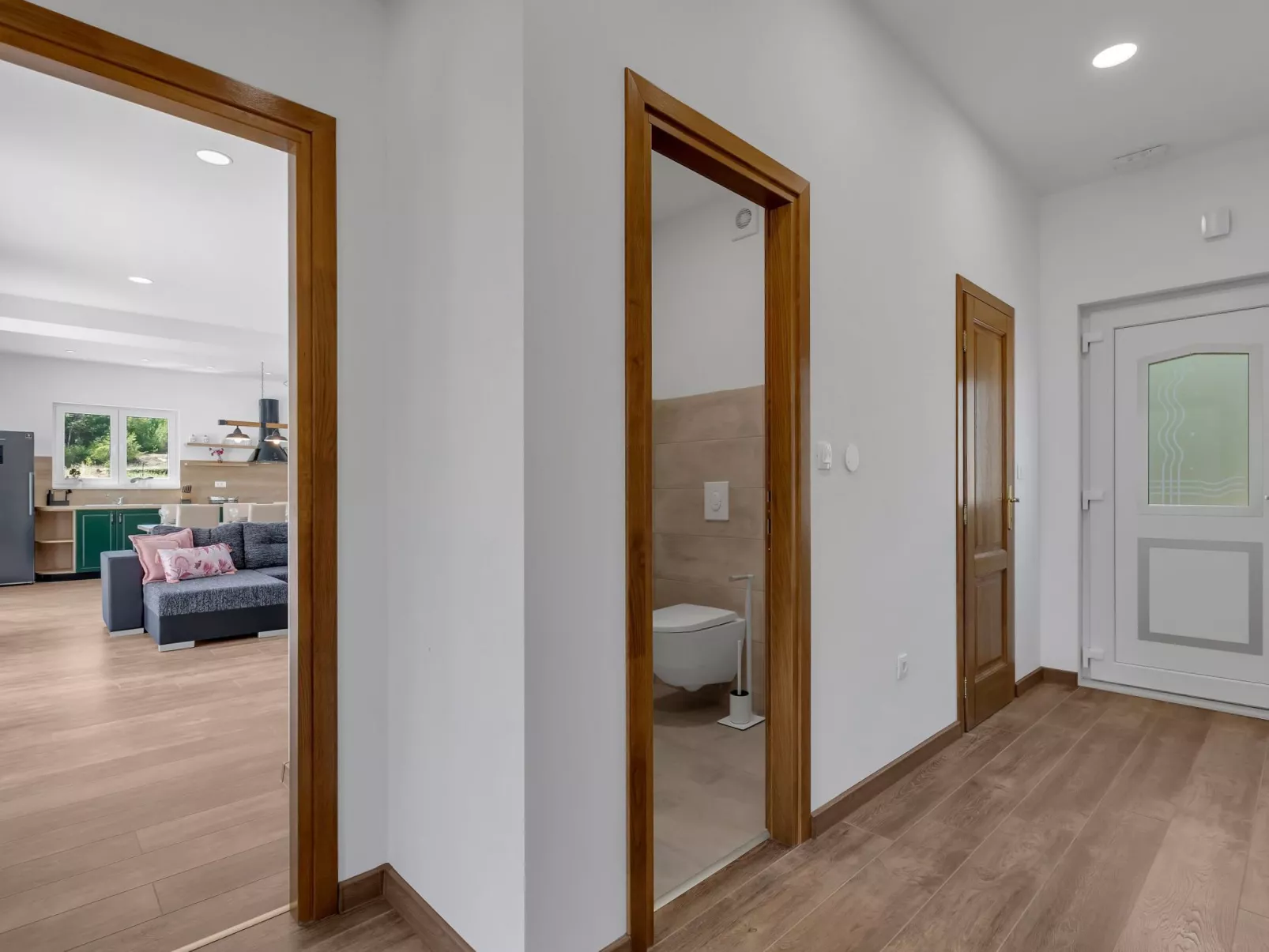 Alleinstehende Villa Slime mit Pool und Garten-Binnen